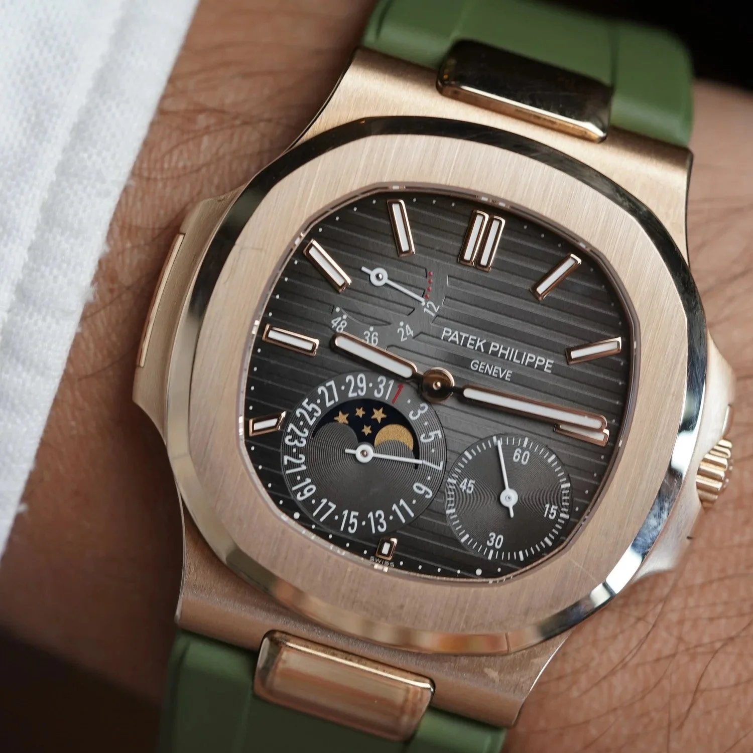 Patek Philippe Nautilus Reference 5712R in 18K Rose Gold Full Set