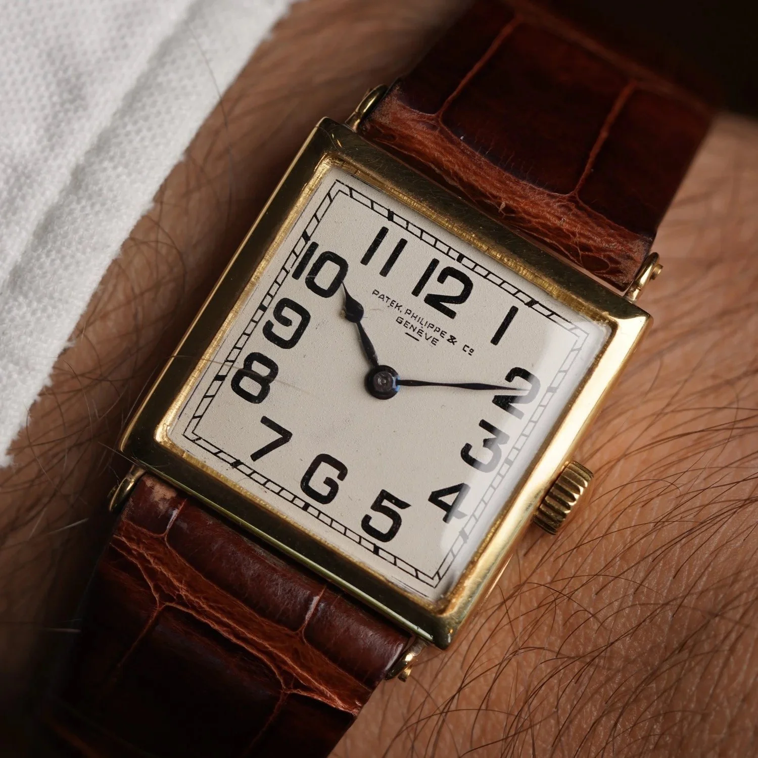 Patek Philippe Square Wristwatch in 18K Yellow Gold w/ Extract