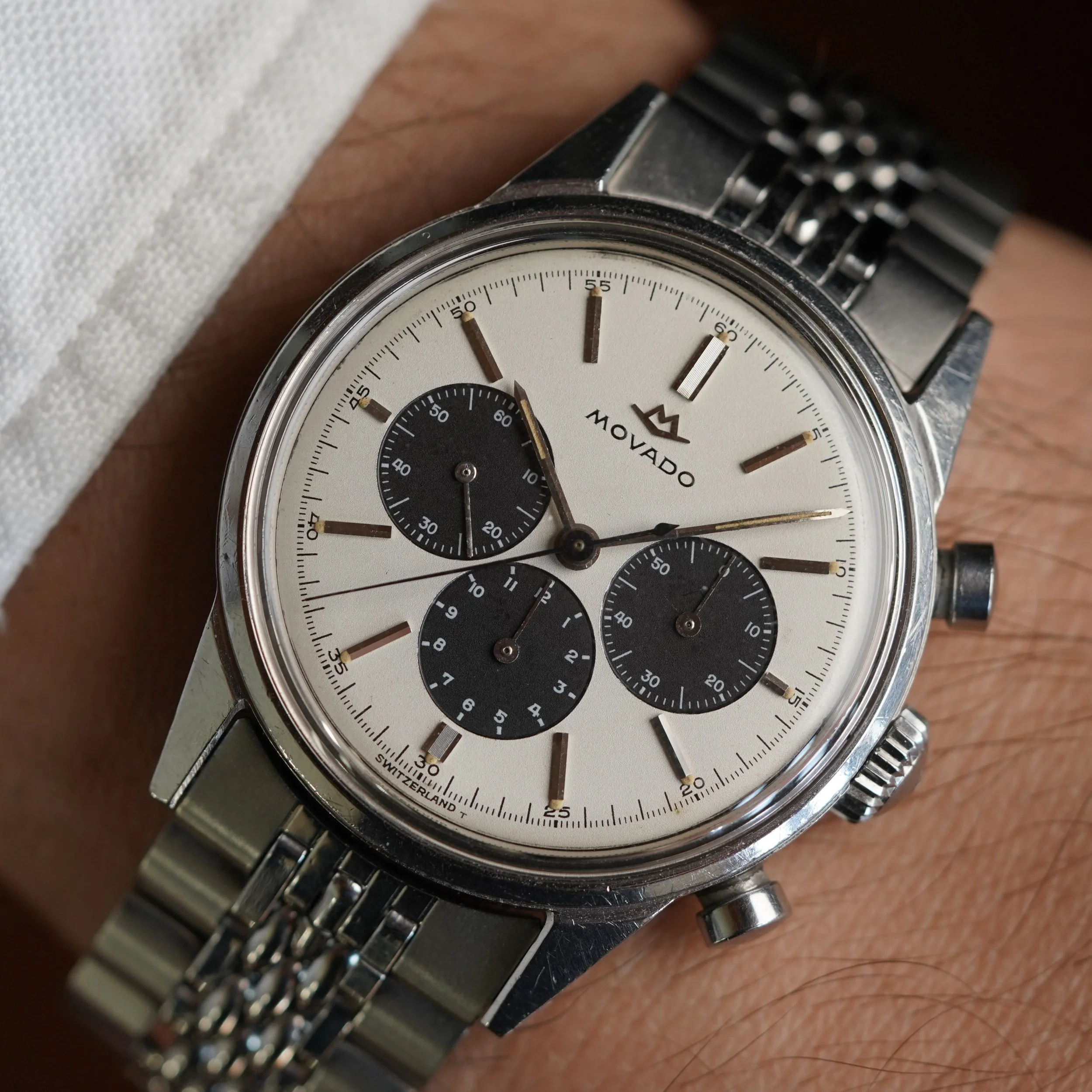 Movado M95 Panda Chronograph Ref 19068 on Bracelet Unpolished
