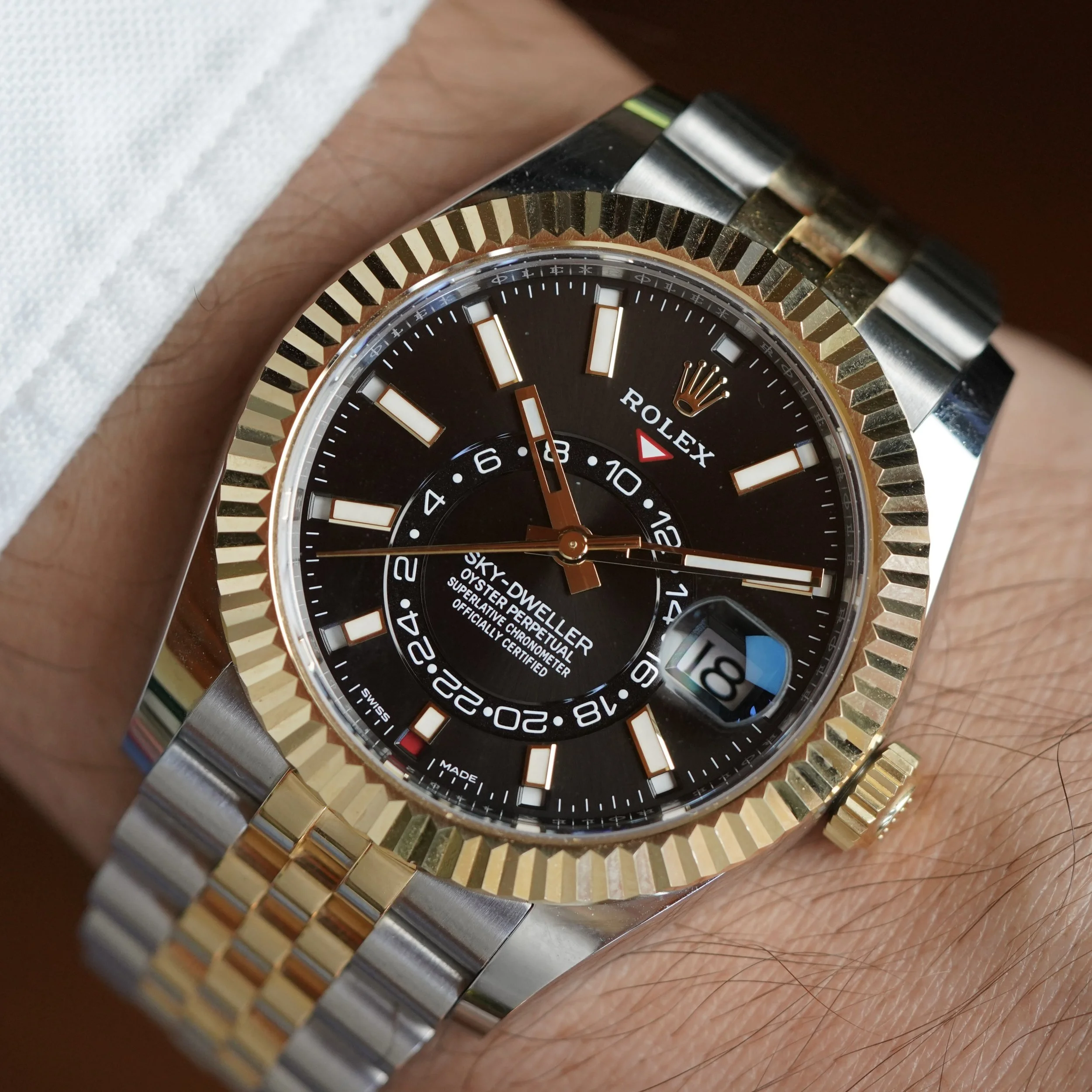 Rolex Sky-Dweller Two-Tone Ref. 326933 Full Set Unpolished