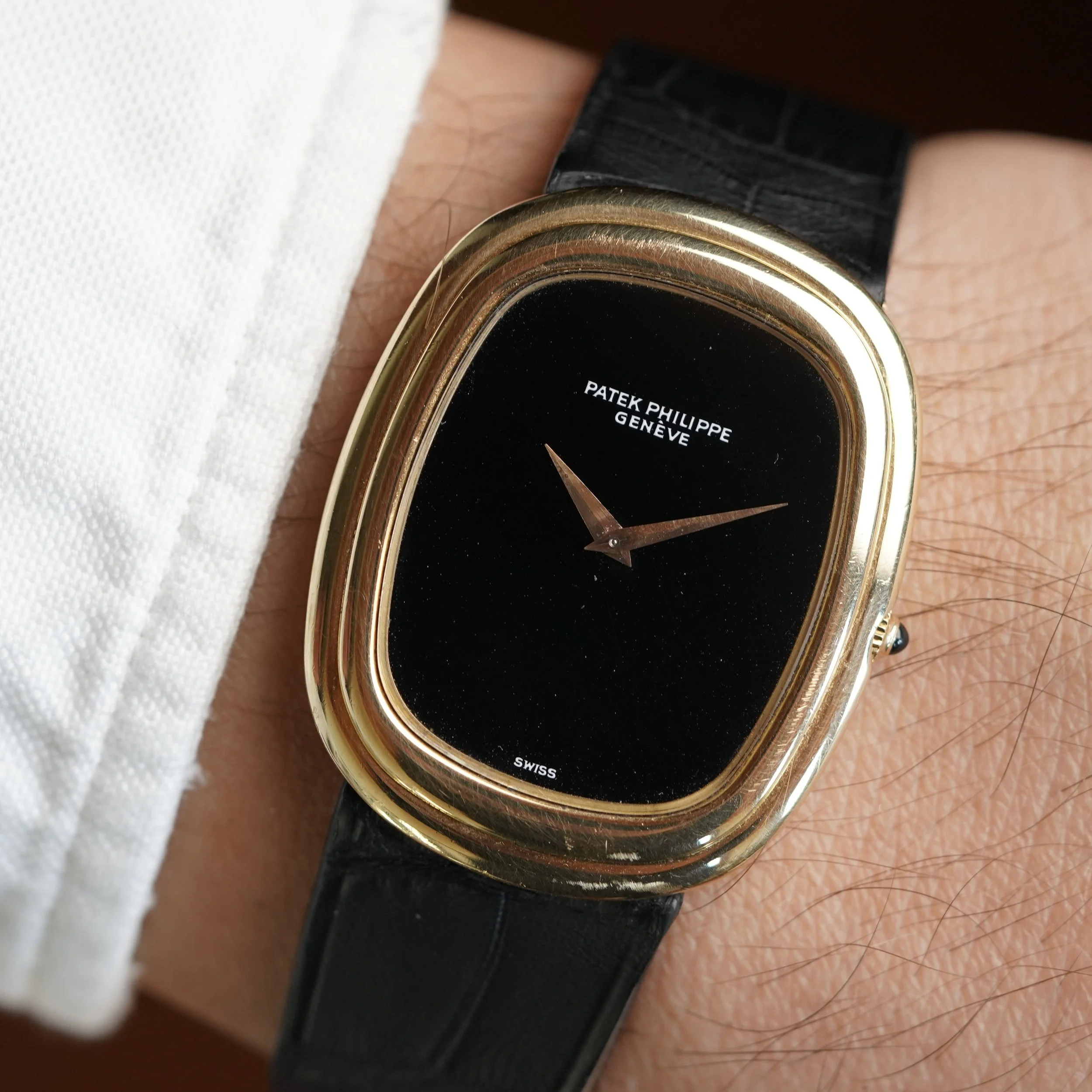 Patek Jumbo Golden Ellipse Ref. 3630J Onyx Dial in 18k YG