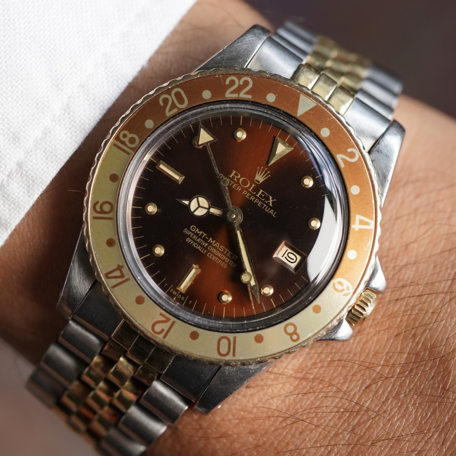 Rolex Root Beer Gmt-Master Reference 16753 W/ Box And Hang Tag — Wind  Vintage