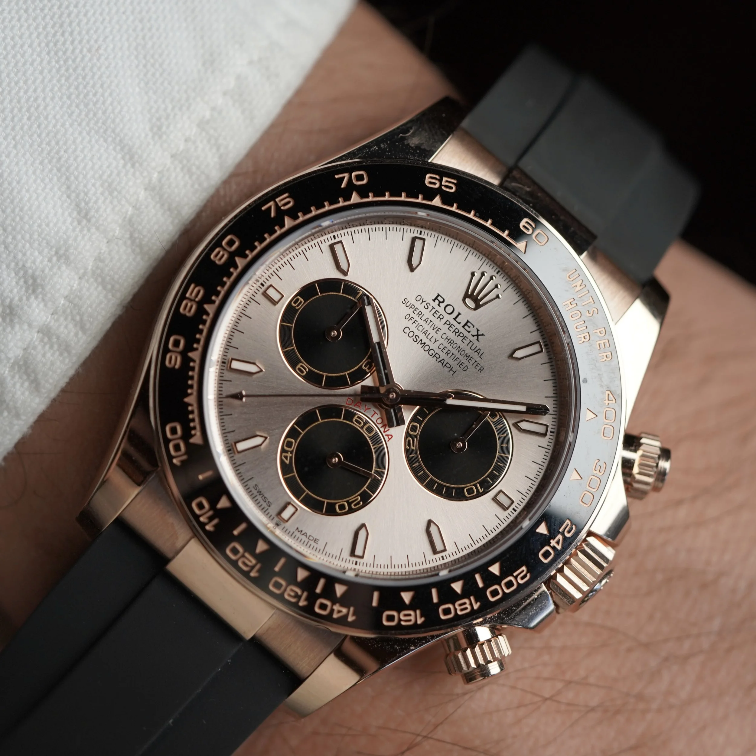 Rolex Cosmograph Daytona Reference 126515LN on Oysterflex Unpolished Full Set