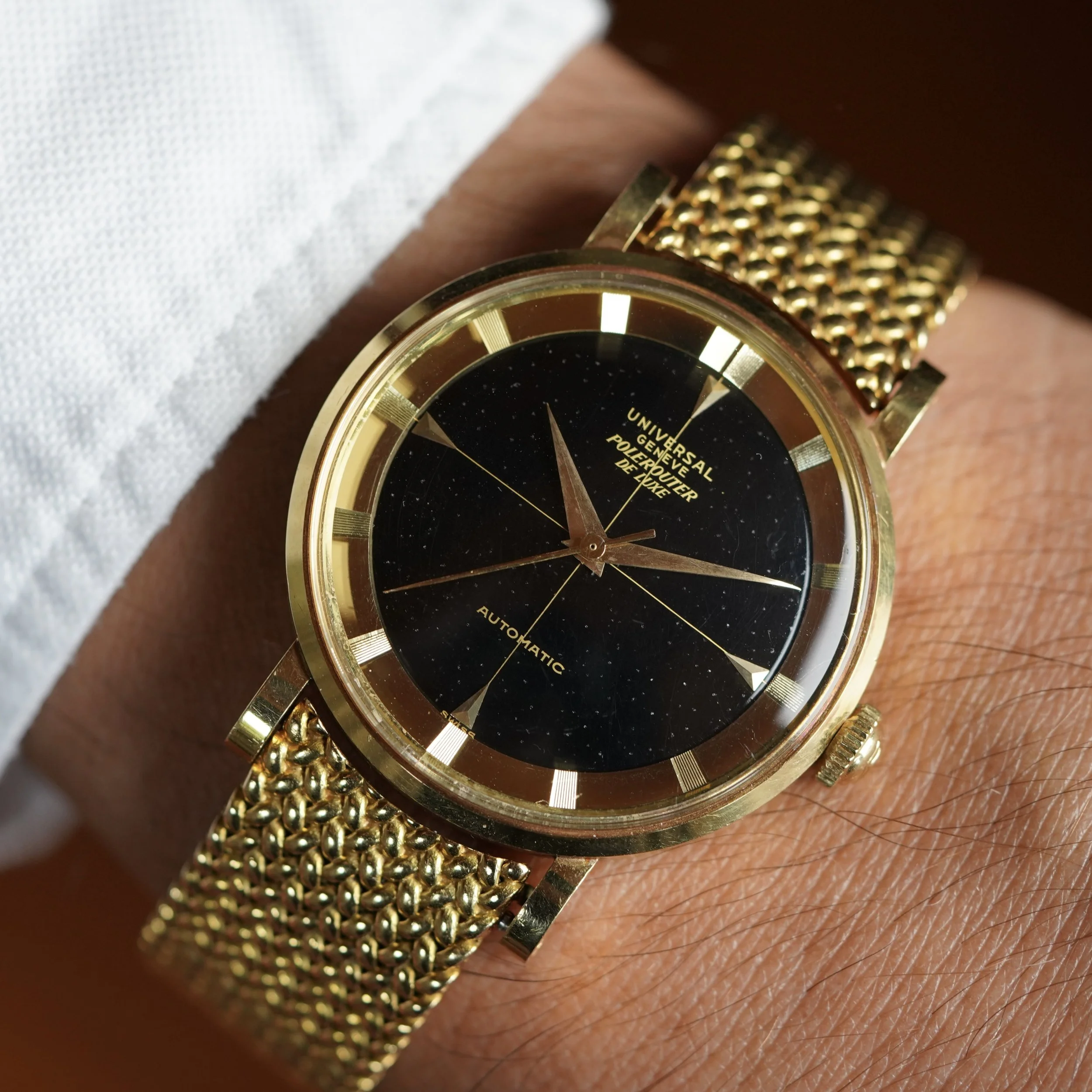 Universal Genève Polerouter De Luxe 10234-3 in 18K Unpolished