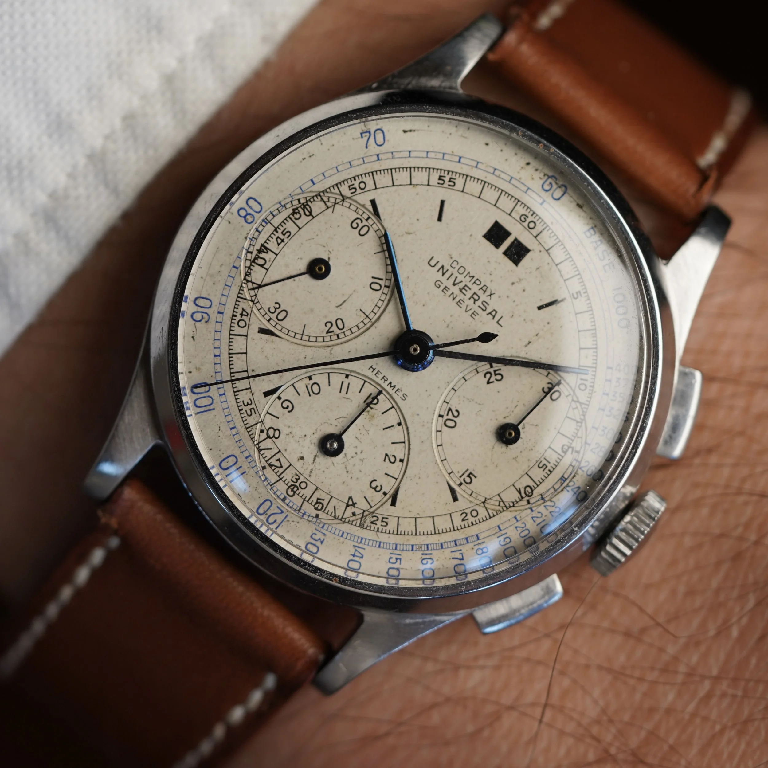 Universal Genève Compax Reference 5124 Retailed by Hermès — Wind