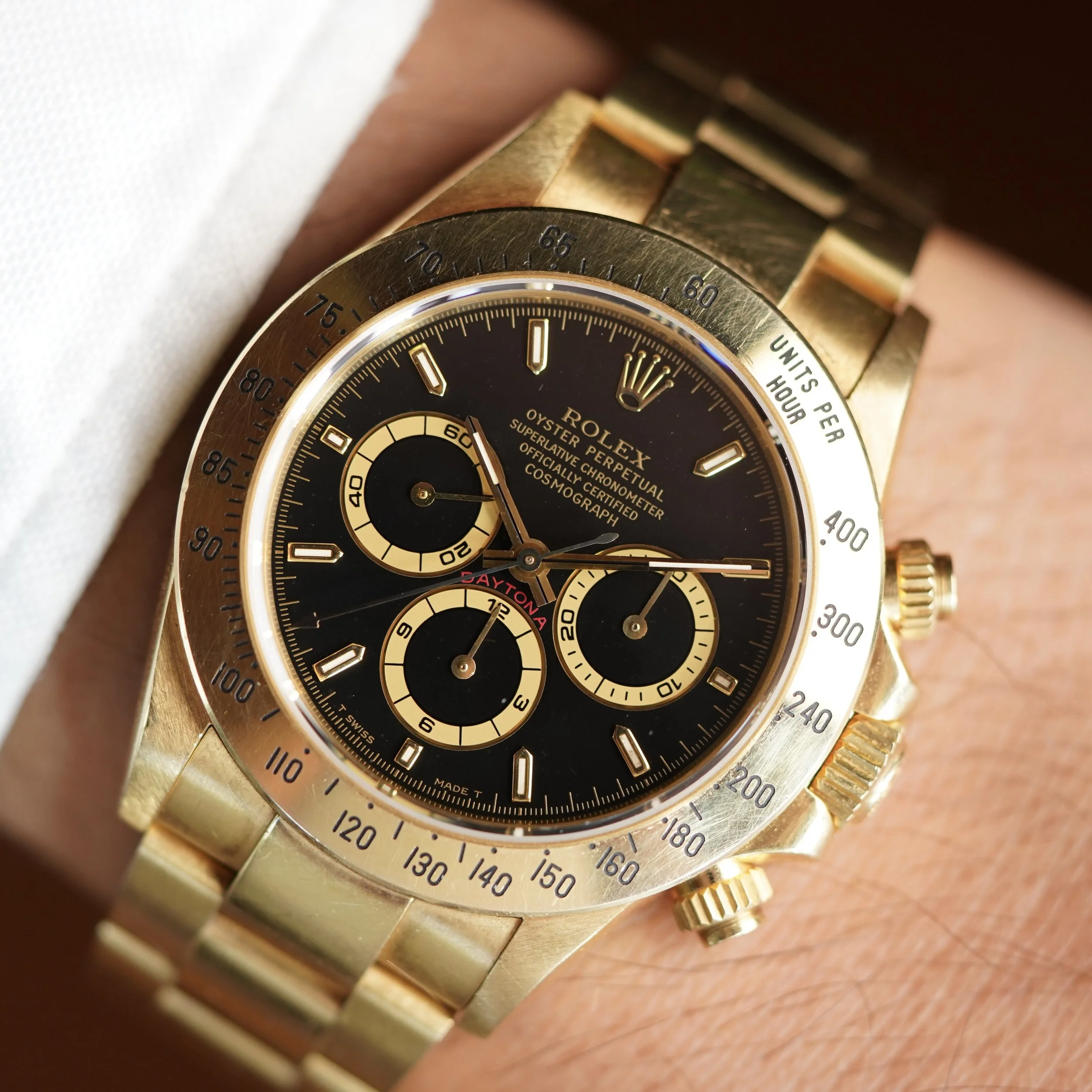 Rolex Black Dial Zenith Daytona 16528 in 18K YG w/ Box, Booklet &amp; Hangtag Unpolished