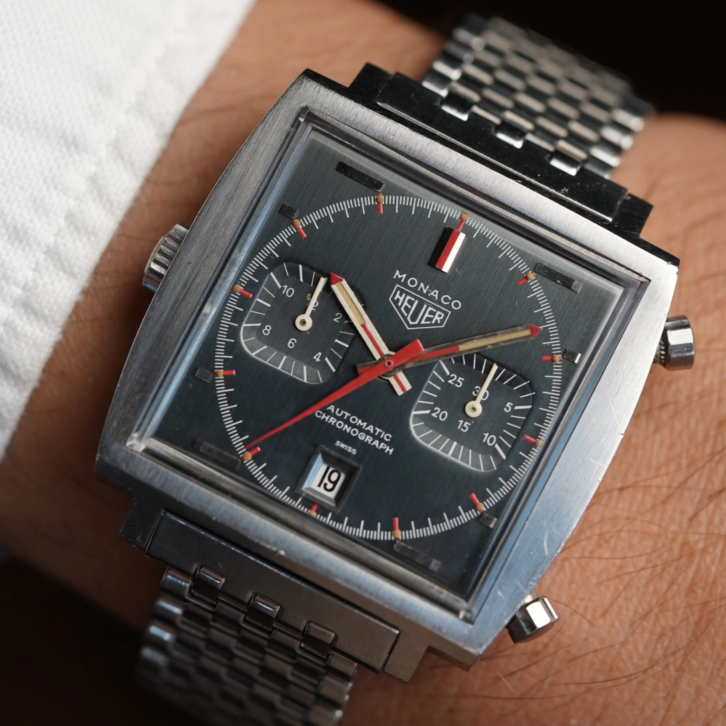 モナコ「monaco」 Stainless Steel TAG Heuer Monaco Chronograph Black Dial 39mm