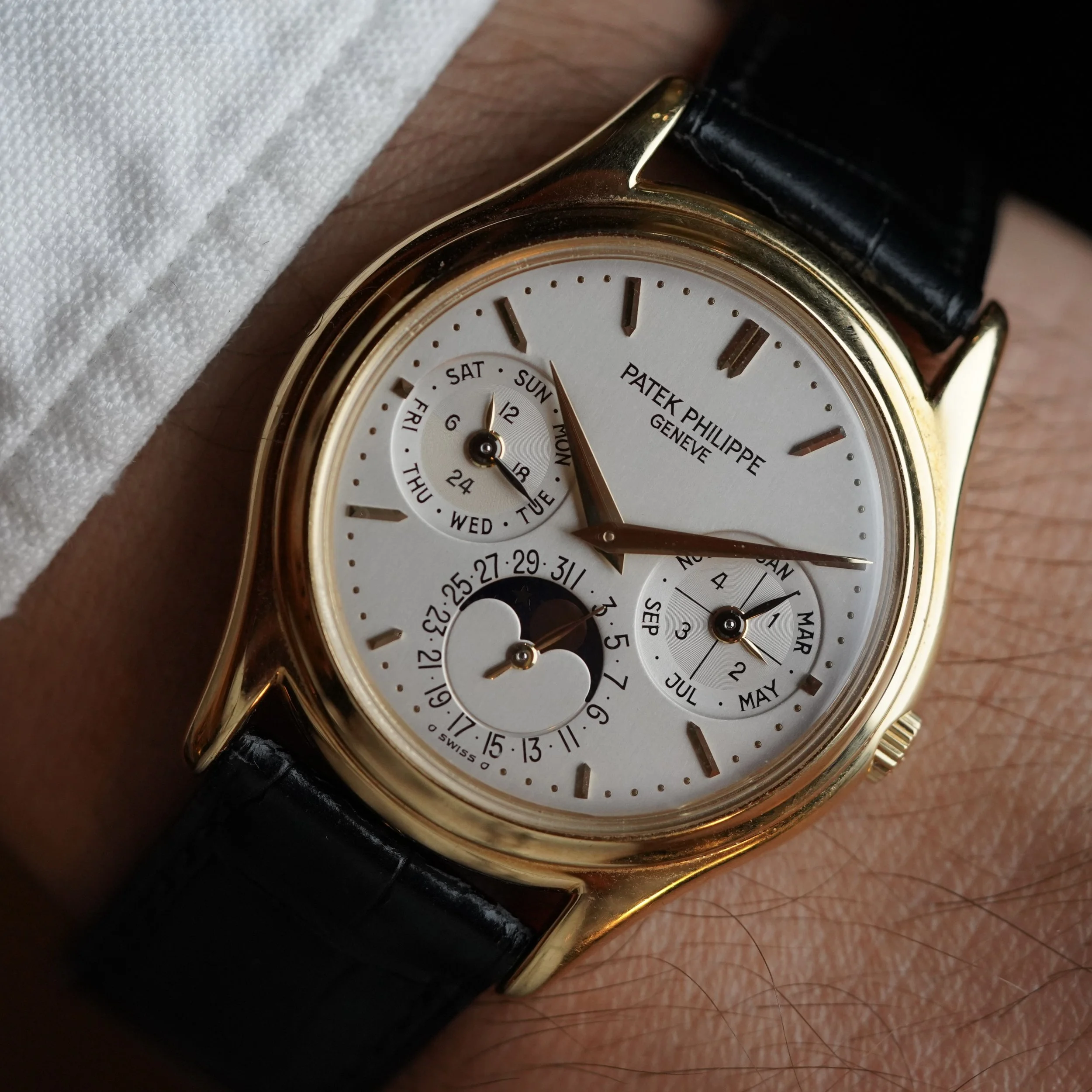 Patek Philippe 2nd Series Reference 3940J In 18k Yellow Gold w/ Extract