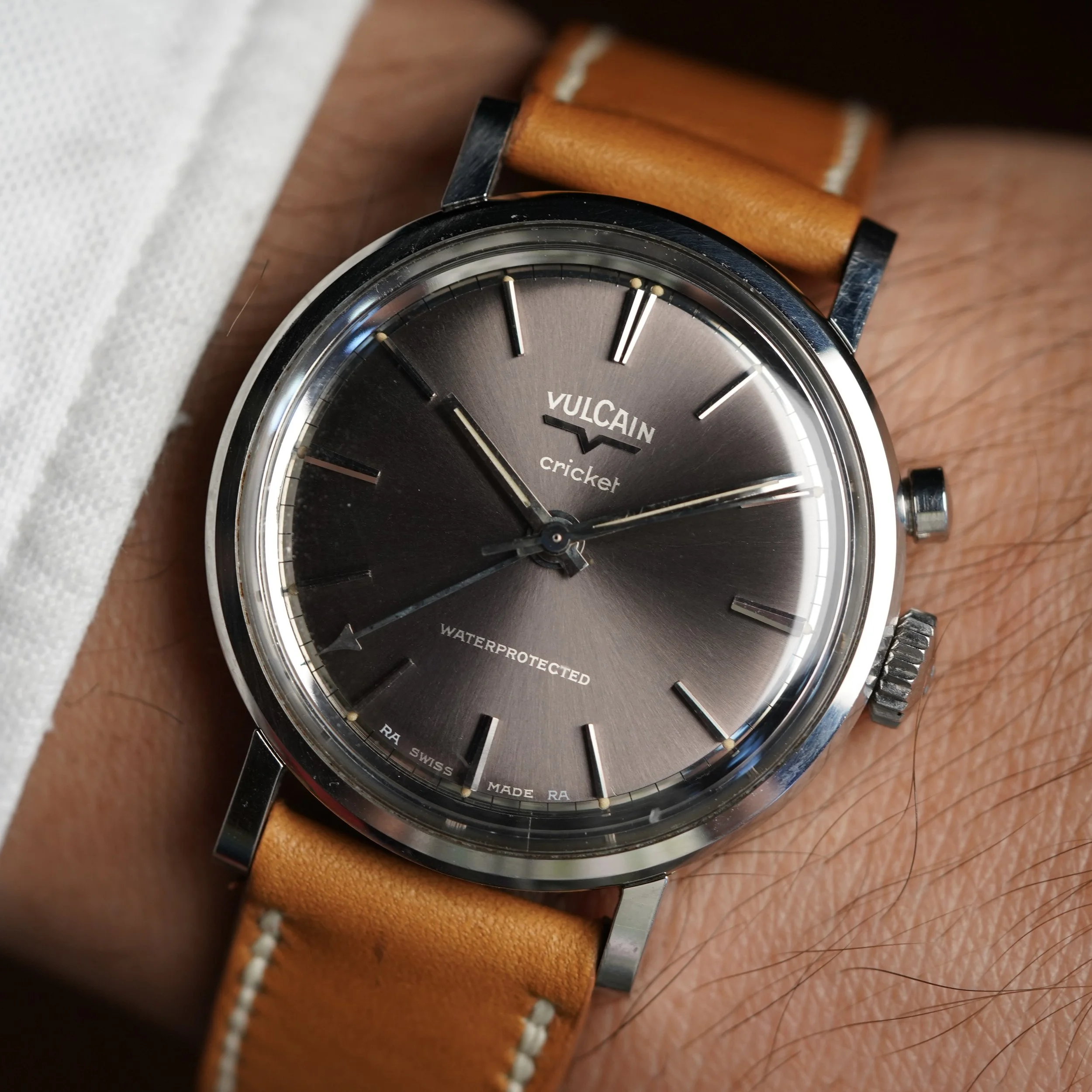 Vulcain Cricket Mirror Track Reference S2328A Unpolished