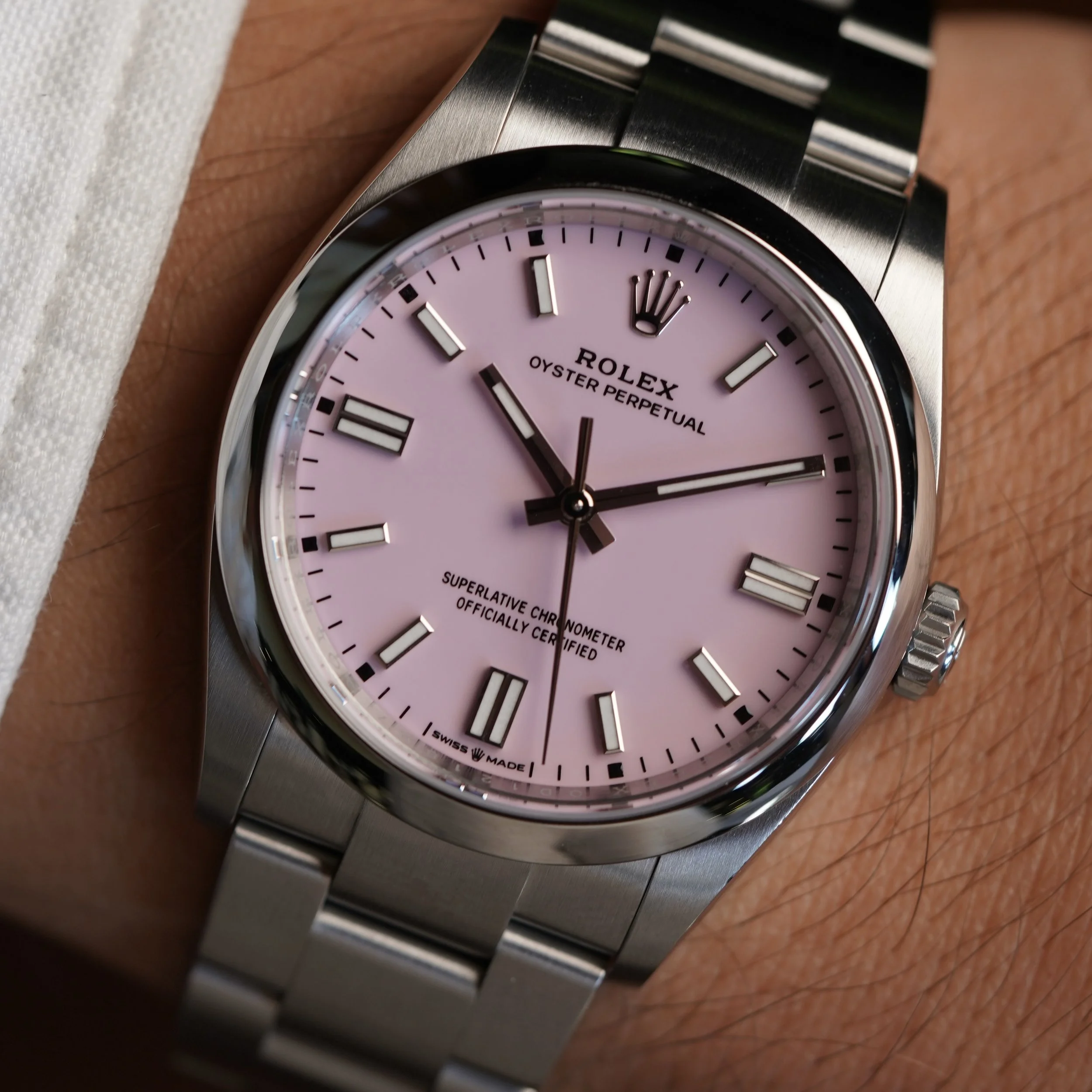 Rolex Oyster Perpetual Reference 126000 Pink Dial Unpolished Box/Papers