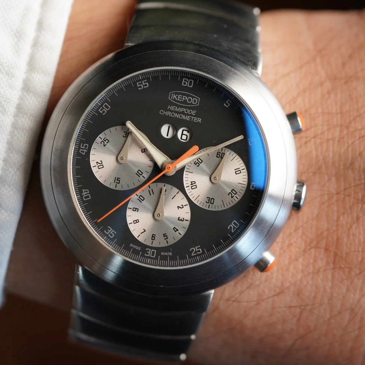 Ikepod Hemipode Grand Date on Rare Bracelet Full Set Unpolished