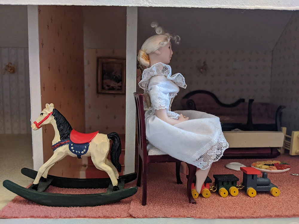 Katharine Fry, Her glass flower house, 2021, R&amp;D still