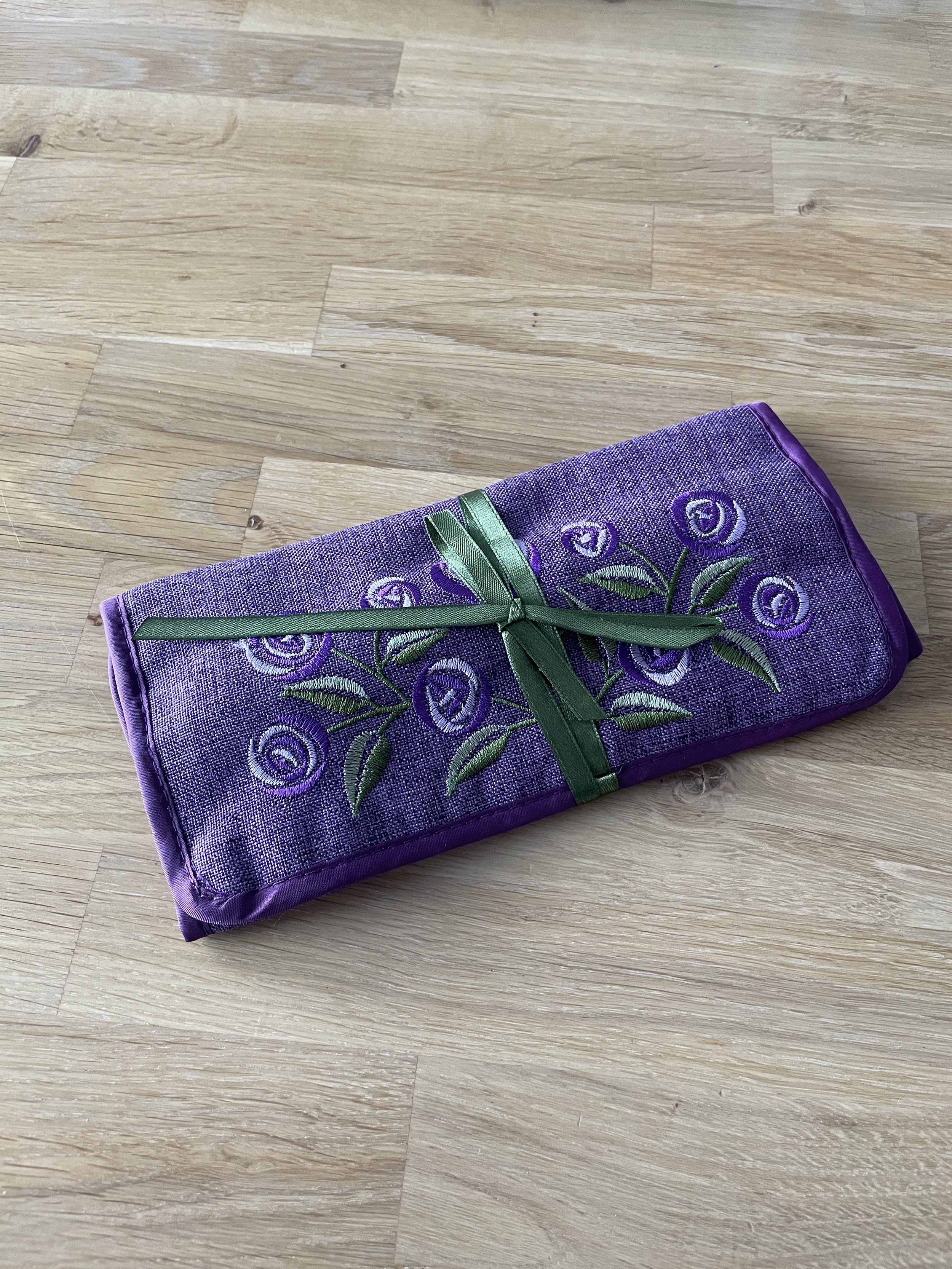 Jewellery Roll - art deco rose.