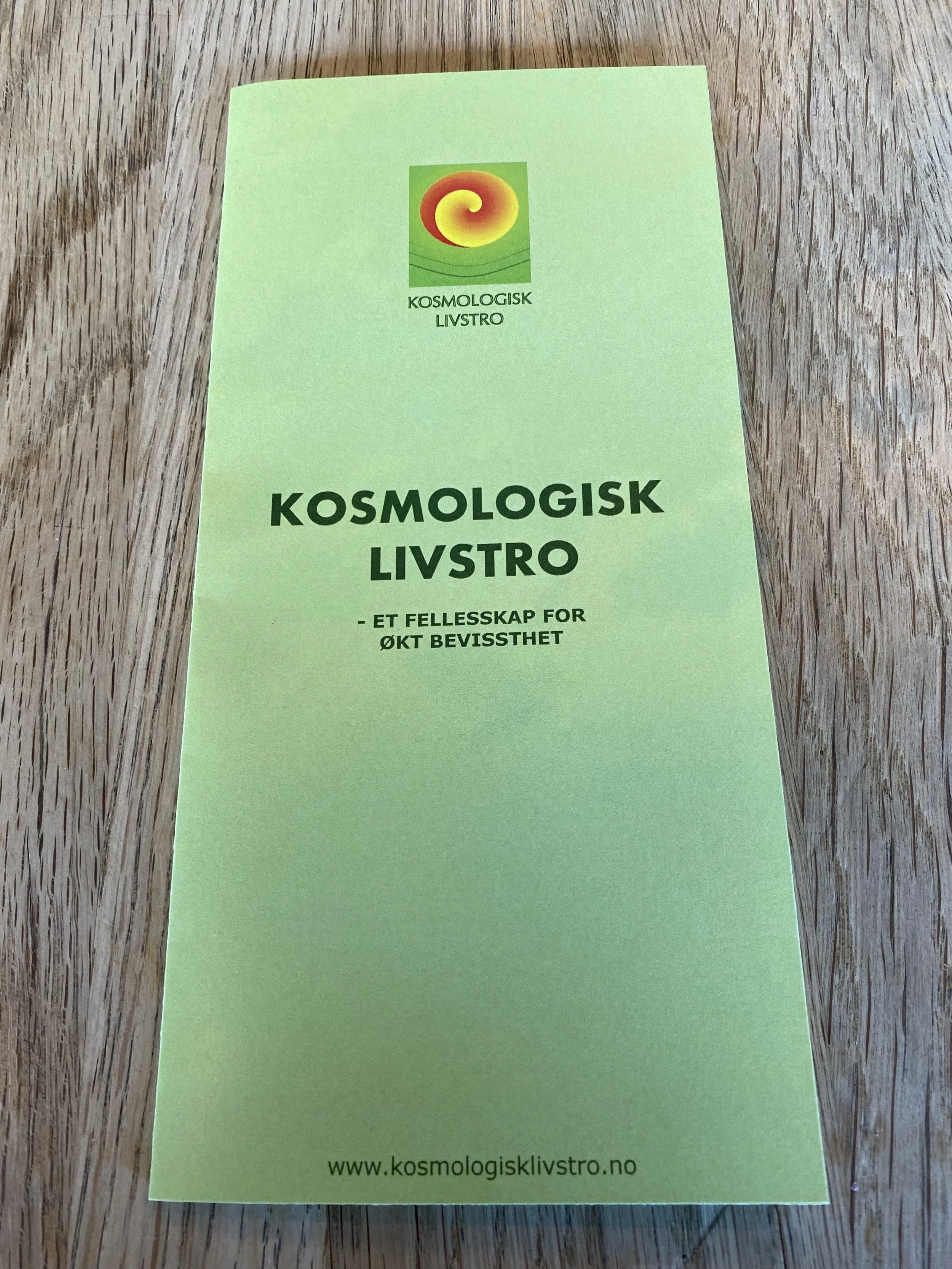 Ny informasjons brosjyre til Kosmologisk Livstro
