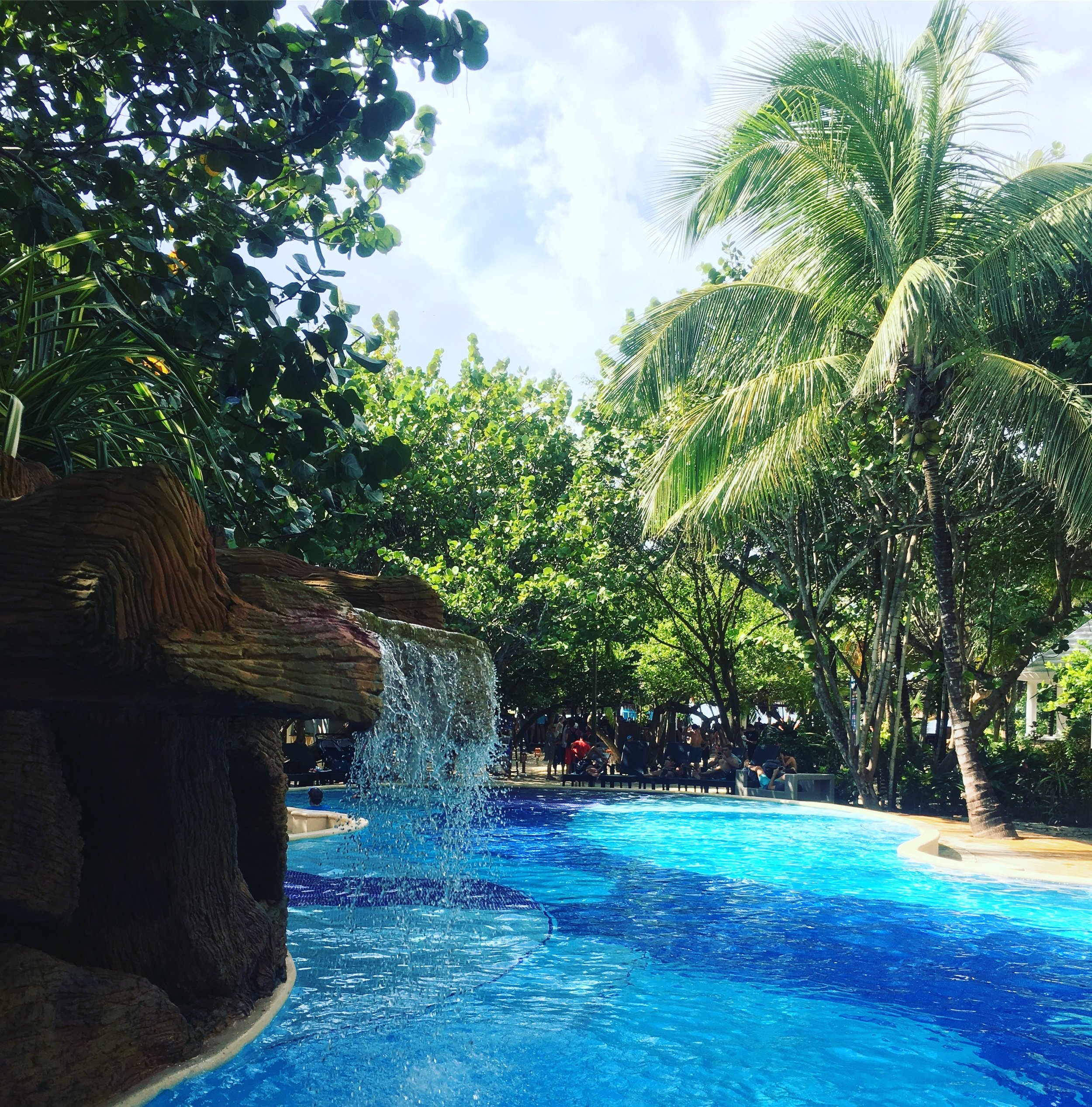 Pool at Paradise Beach Hotel Roatan, Honduras