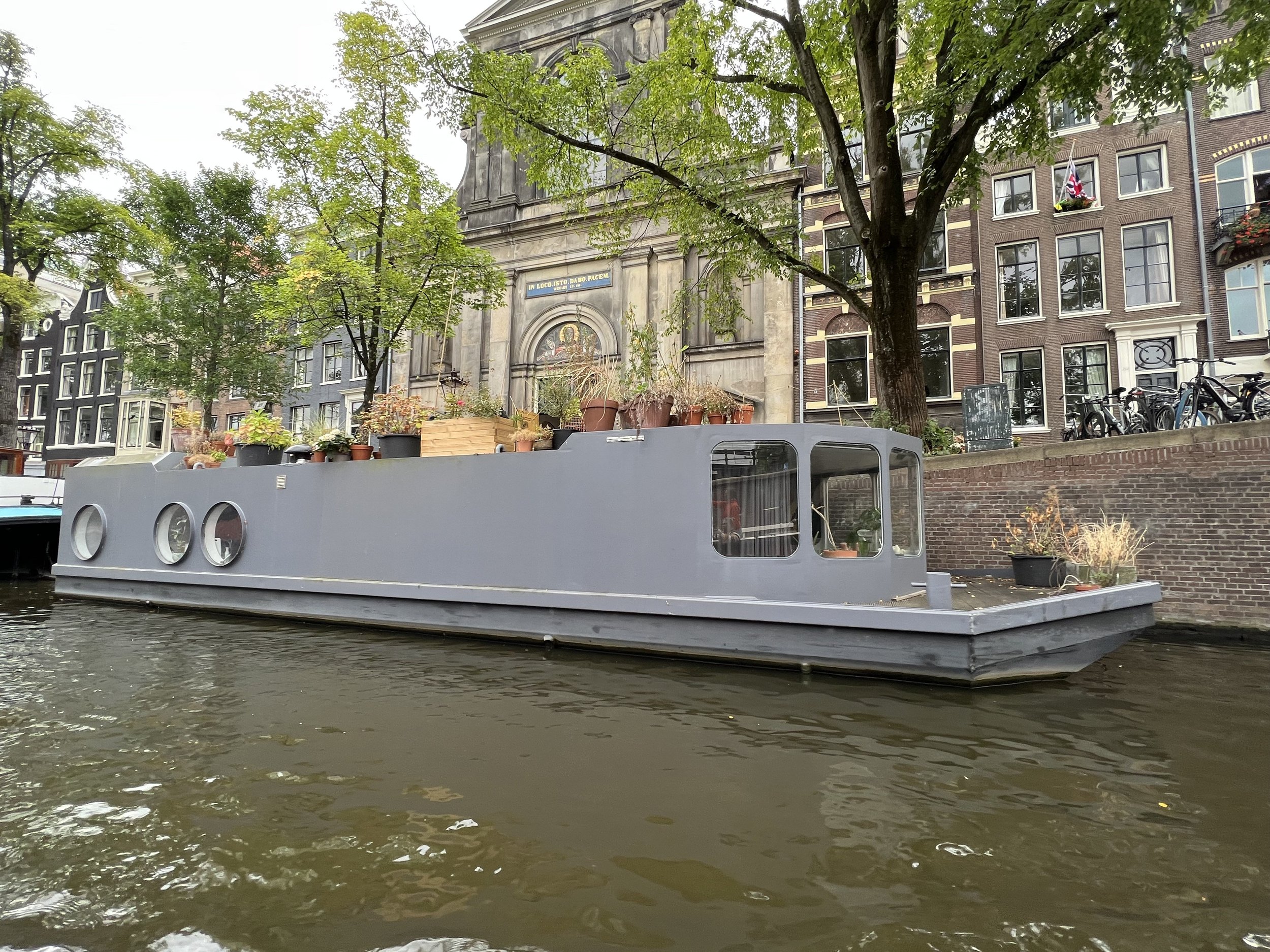 Amsterdam Houseboat 1.jpeg