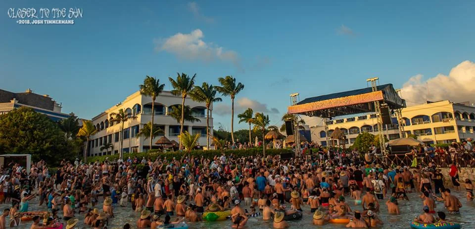 Slightly Stoopid live on the Beach Stage during day 3 of Closer To The Sun, 2018-12-02 at the Hard Rock, Riviera Maya, Mexico. Photo: Josh Timmermans www.SlightlyStoopid.com www.CloserToTheSun.com #CloserToTheSun