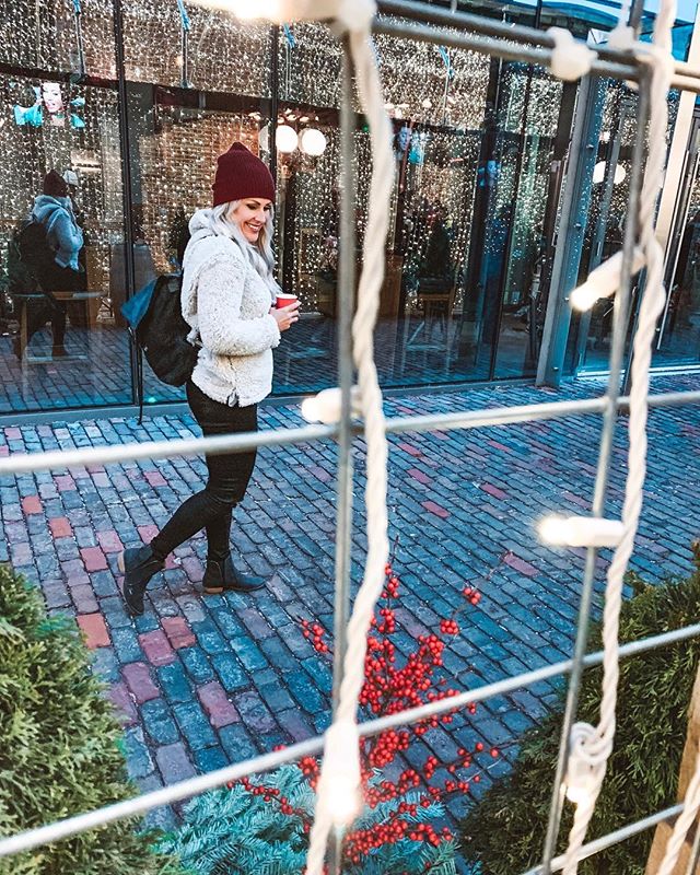 Walking in a winter wonderland! ❄️❤️
.
I am missing Toronto! If you are thinking of going to the @toxmasmkt do it!  Wish I was there now and could get all my shopping done!  They have the cutest shops, and yummiest food! 🎄💫 @seetorontonow