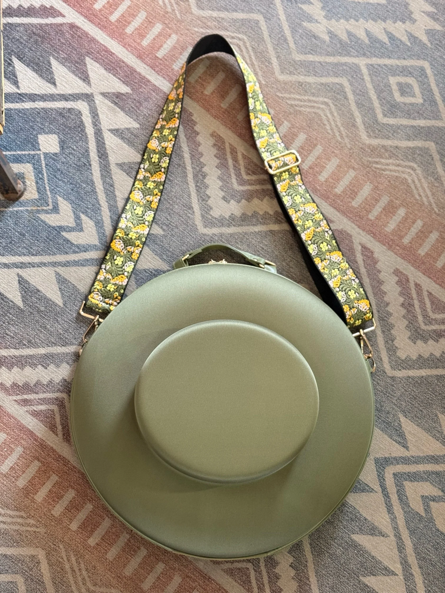 hat travel case