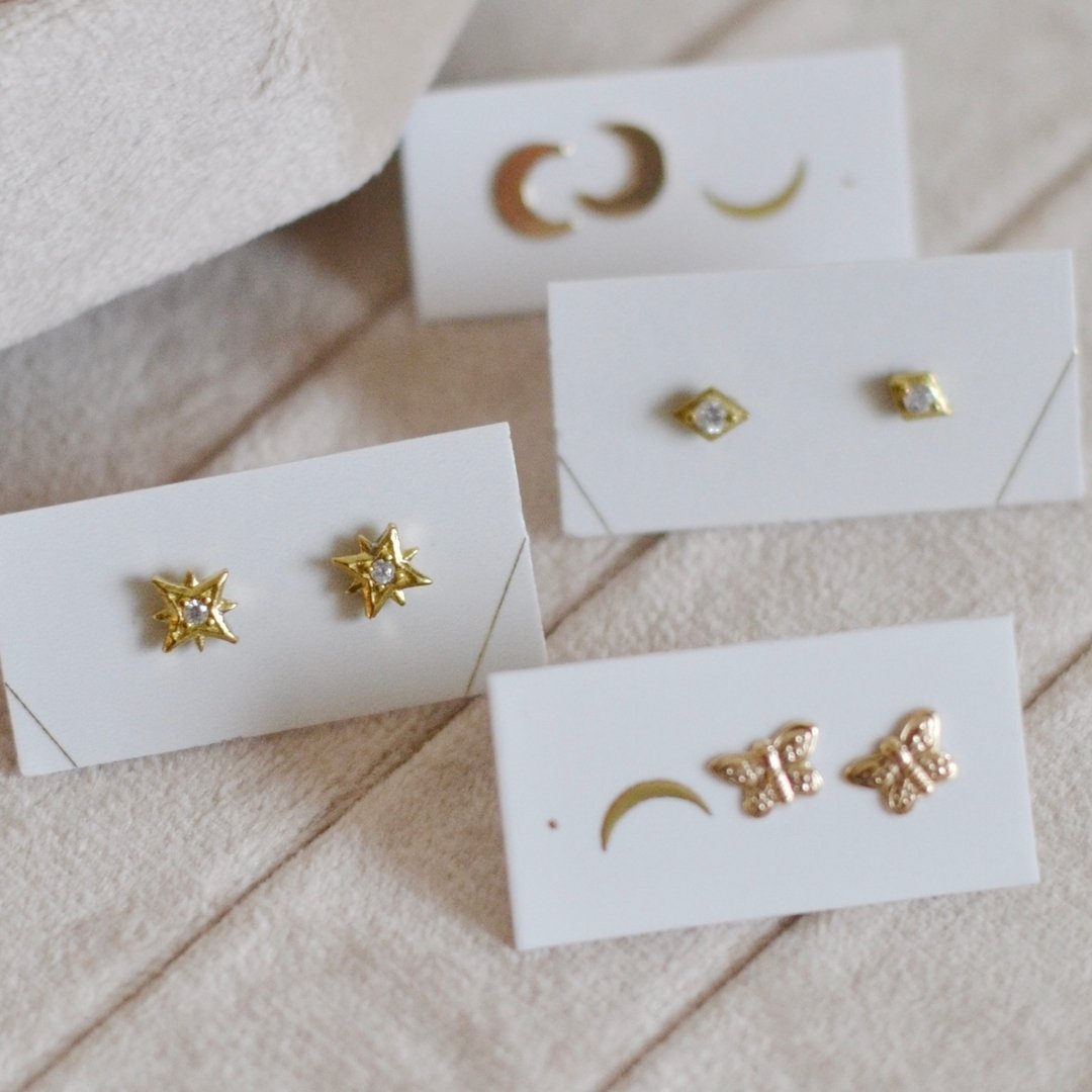 The sweetest tiny studs restocked in shop, brass, stainless steel and 14k gold filled options! 

 #jewelryinstoughton #dunejewelry #styledatdune #shoppinginstoughton #stoughtonwi #dunestyle #jewelrytrends #mothersday #mothersdaygifts #giftsforher #gi