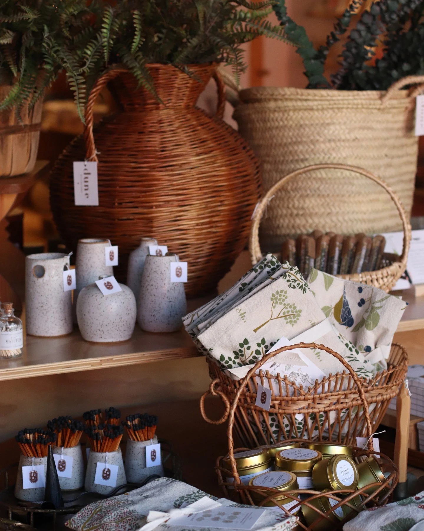 Shop views today! Open til&rsquo; 5 🪿

 #dunegiftandhome #duneinterior #momandpopshop #midwestboutique #homedecorideas #hometrends #homegoods #giftshop #MadisonWI #StoughtonWI #bohohome #curatedvintage #giftsforlovedones #homedecor #cleanbeauty #cur