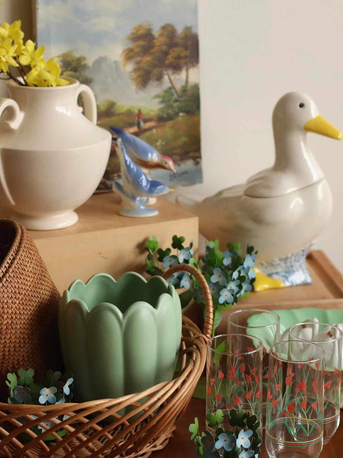 🌷So many fun pieces still available from our second vintage drop! Check it out online &amp; in shop. A little whisper of spring! 

#dunegiftandhome #dunevintagegoods #dunevintagefinds #dunedrop #curtatedvintage #springvintage #springvibes #vintageis