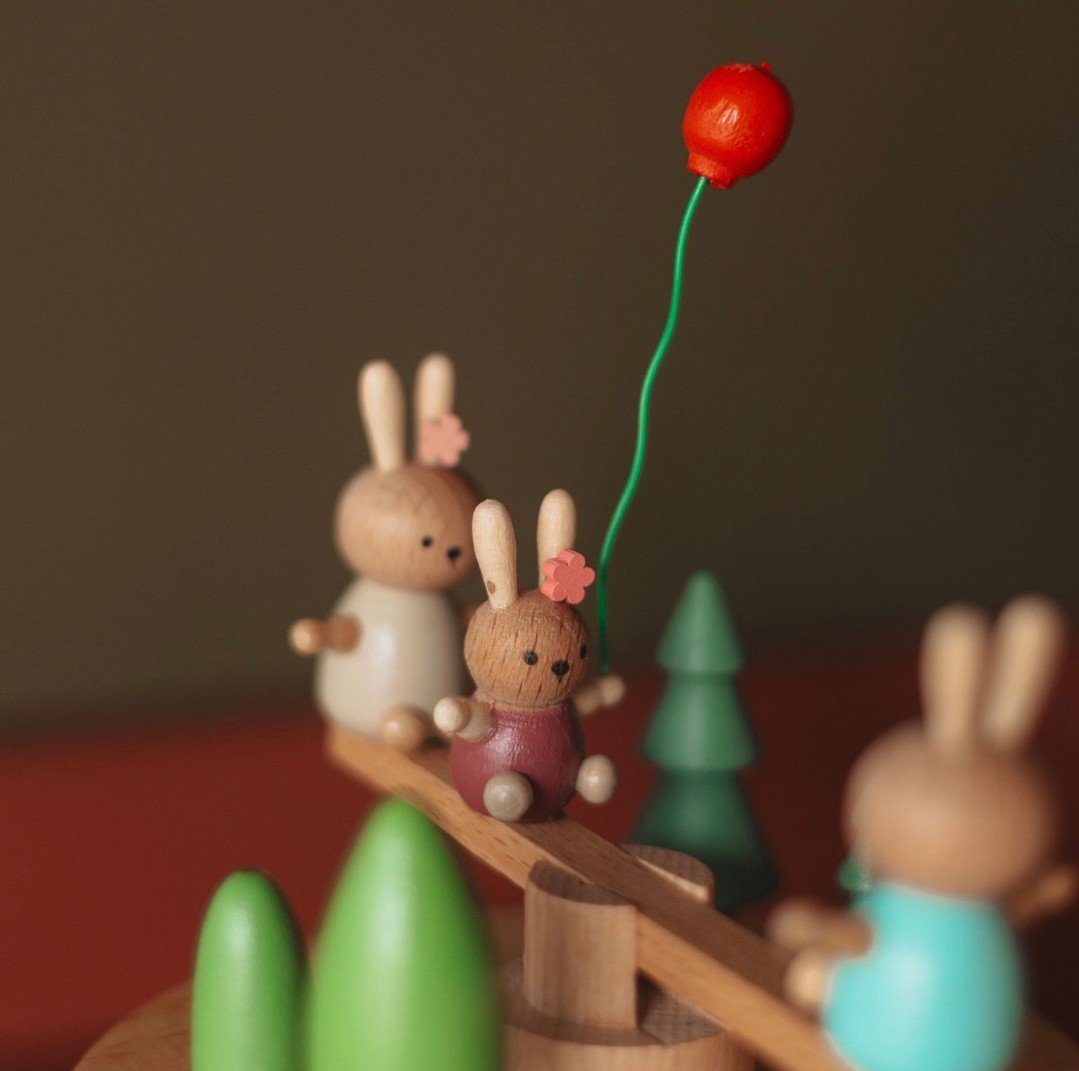 🐇🎵The sweeties heirloom music boxes have just landed! If you want to gift something thoughtful and whimsical that is meant to be cherished and passed on, this is it! 

 #kidaccessories #shopsmallkids #kidsfashion #kidswear #babyaccessories #babysho