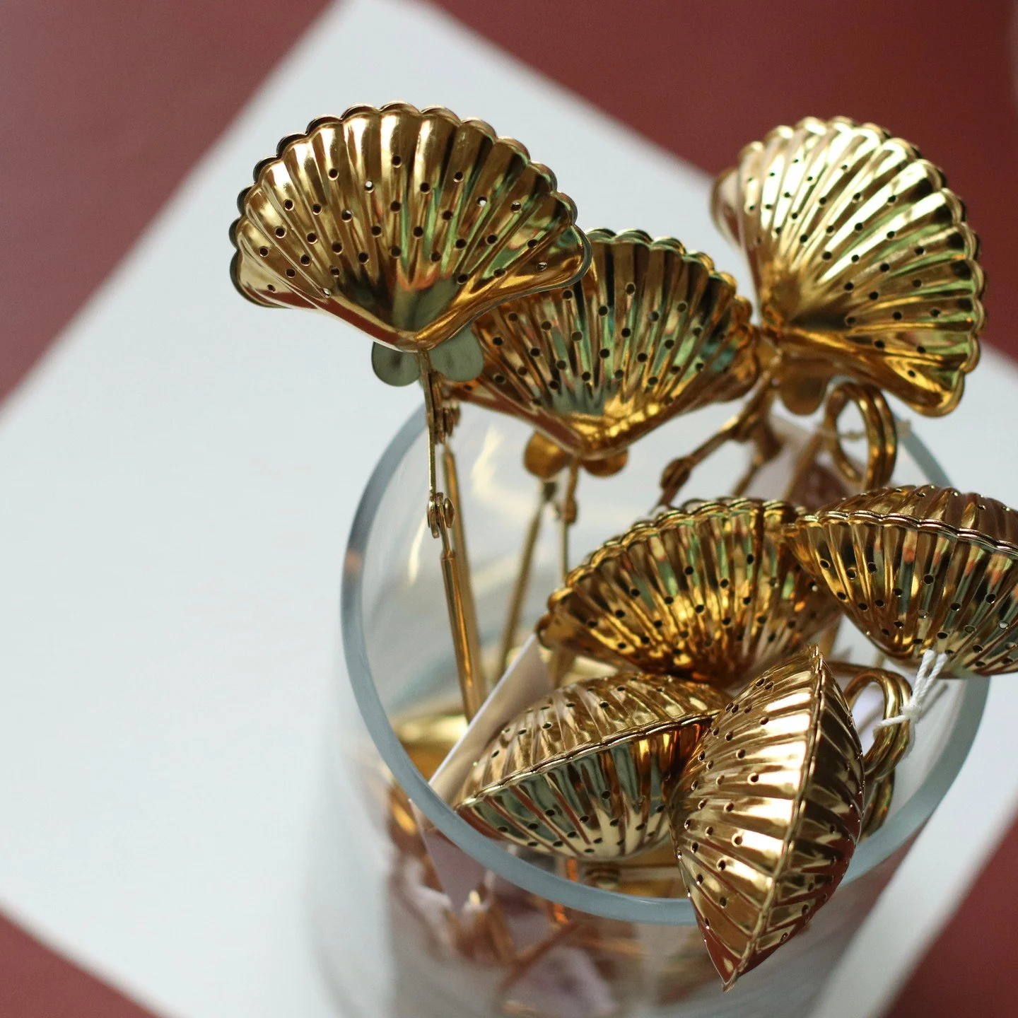 If you&rsquo;re a tea drinker and loose leaf is your go to, then you may just need yourself one of these shell shaped strainers! Practical and beautiful! 

 #dunegiftandhome #duneinterior #momandpopshop #midwestboutique #homedecorideas #hometrends #h