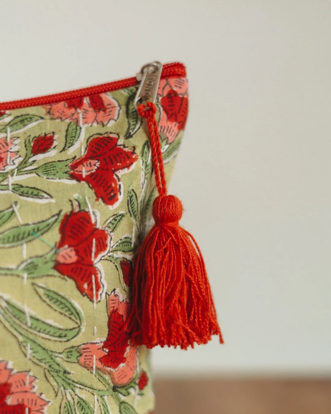 Block printed zipper catch all, complete with tassel! We have a variety of colors and patterns available!

 #dunegiftandhome #duneinterior #momandpopshop #midwestboutique #homedecorideas #hometrends #homegoods #giftshop #MadisonWI #StoughtonWI #bohoh