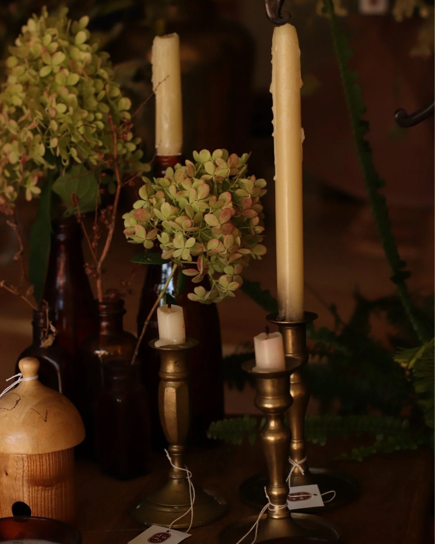 We have so many fun vintage candle sticks in shop right now! From brass, to pewter to wooden! 

#DuneVintageGoods #vintagegoods #curatedvintage #shopsmall #locallysourced #midwestvintage #dunegiftandhome #shoplocal #shopsmall #StoughtonWI #MadisonWI 