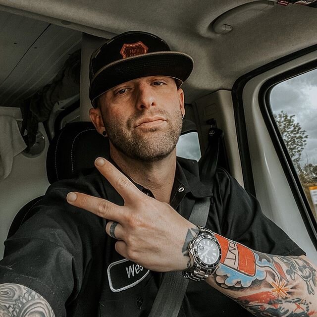 With the country starting to open up since the #covid_19 started.... we bout to get back to business! #bettywhite needed to get cleaned up and packed back with gear so we can get back on that grind !  NOW WHO&rsquo;S READY for #throatpunch 
#tattooed
