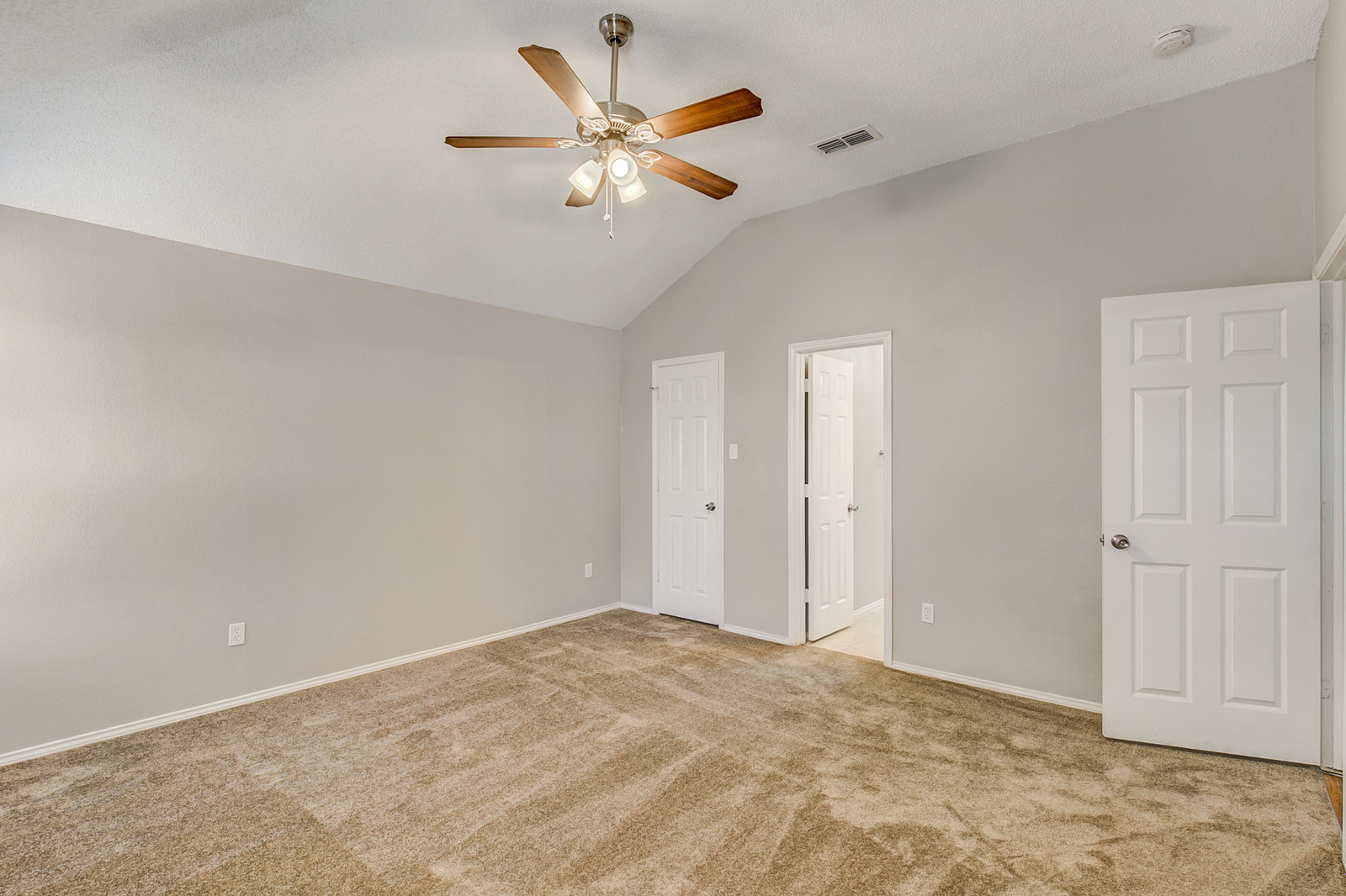 17_1406_Prentice_Street17_mls.jpg