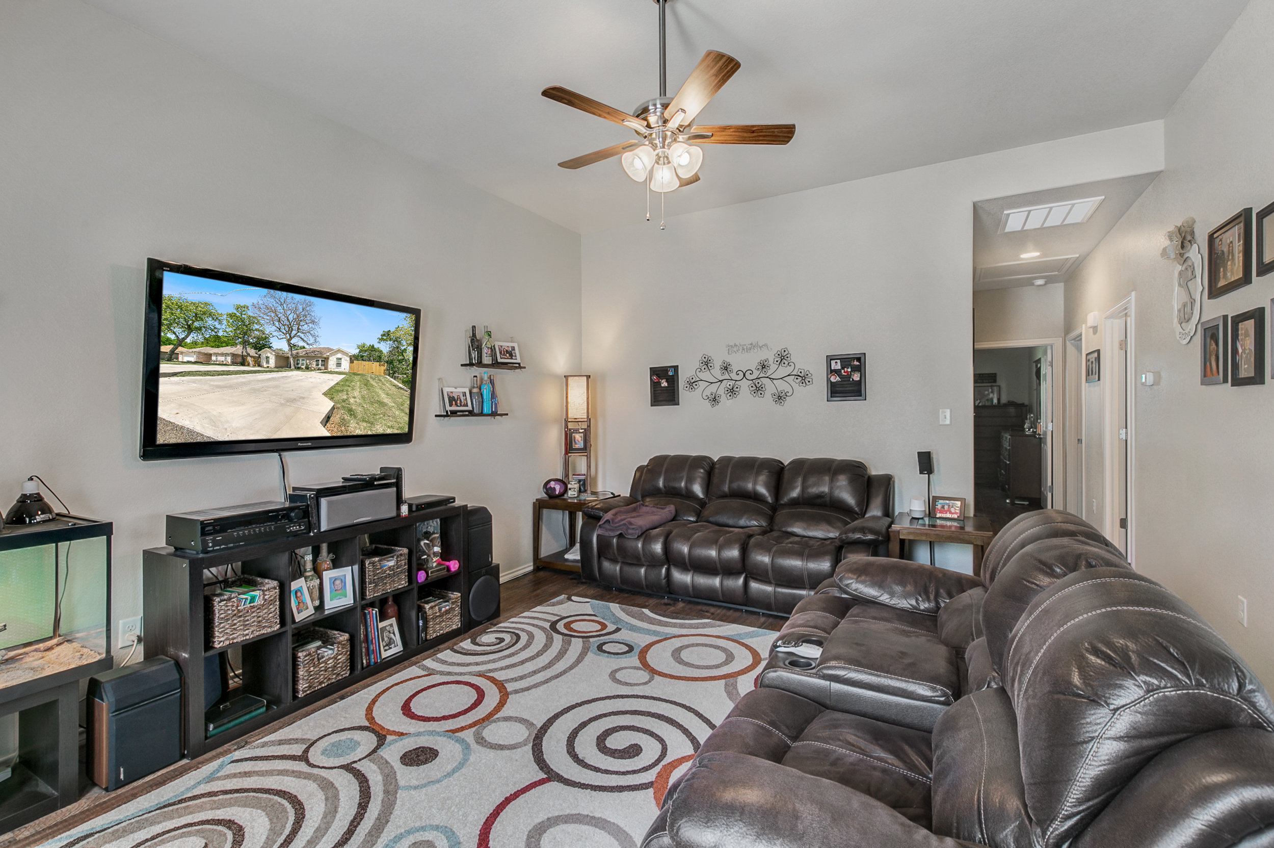 3710 Mandy Road Unit 2-5.jpg