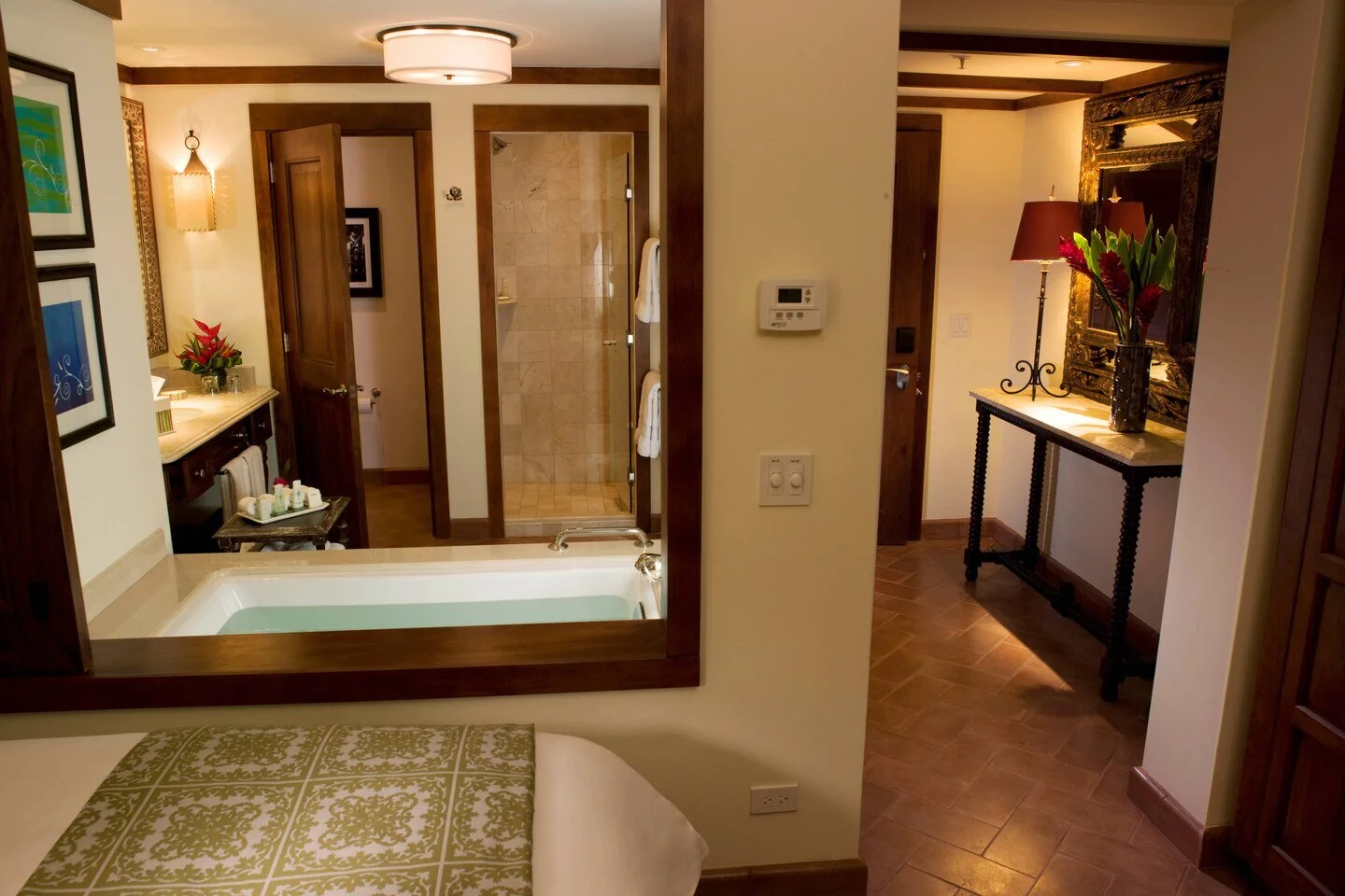 sjojw-guest-bathroom-5434-hor-clsc.jpg