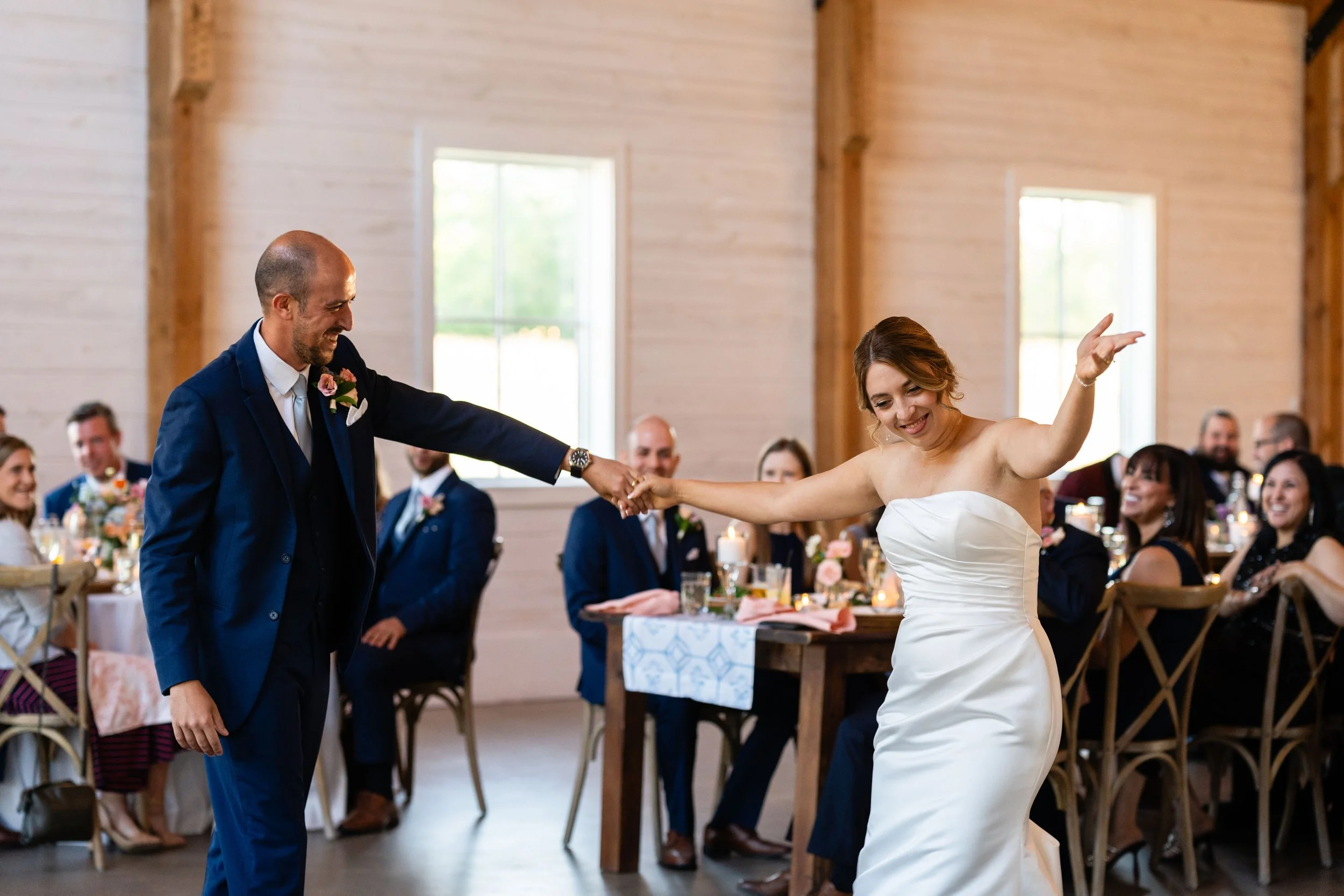 Amanda &amp; Ken’s Dreamy Late Summer Wedding at Northern Haus in Door County