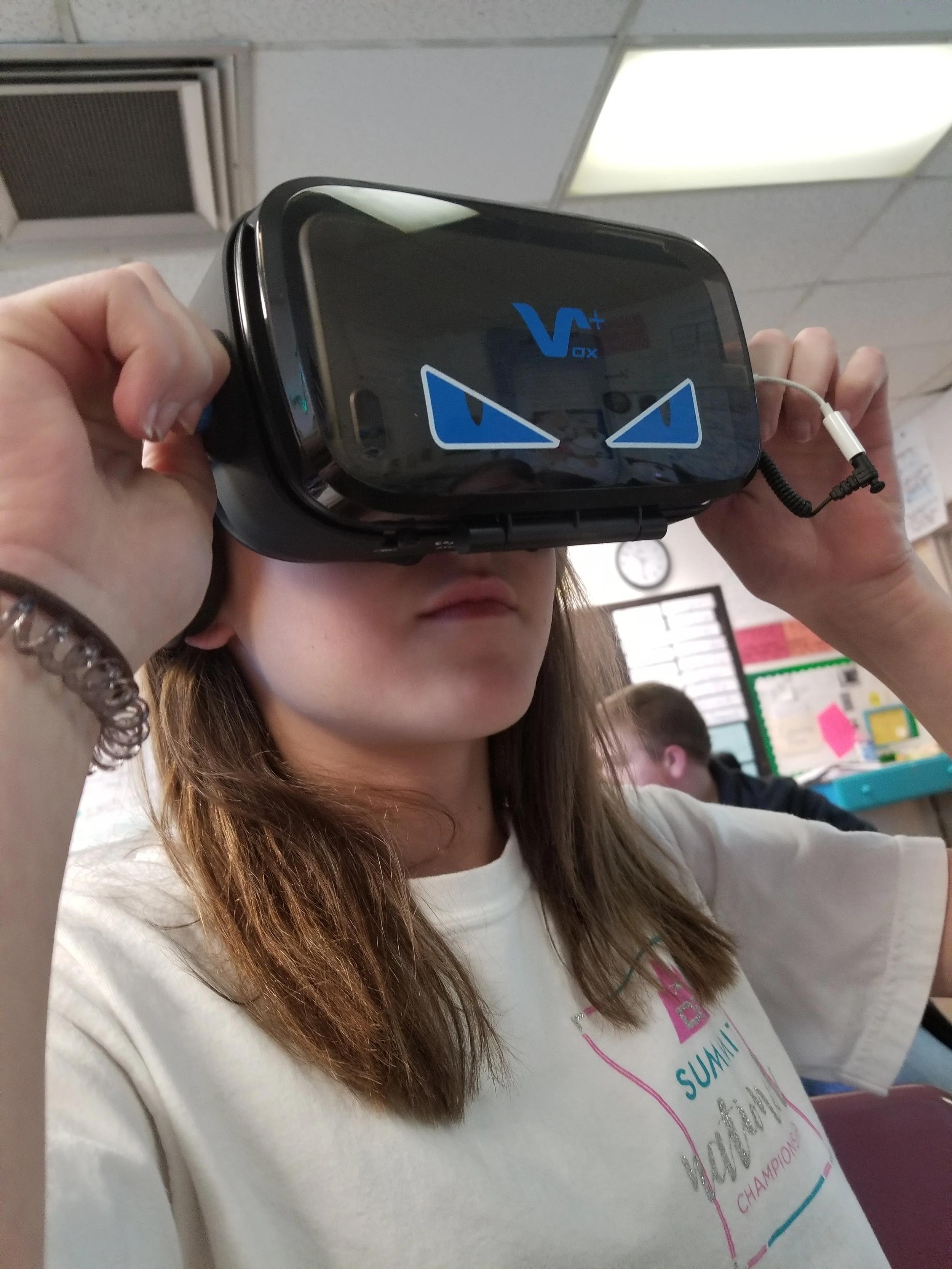 Virtual Reality Classroom Web.jpg