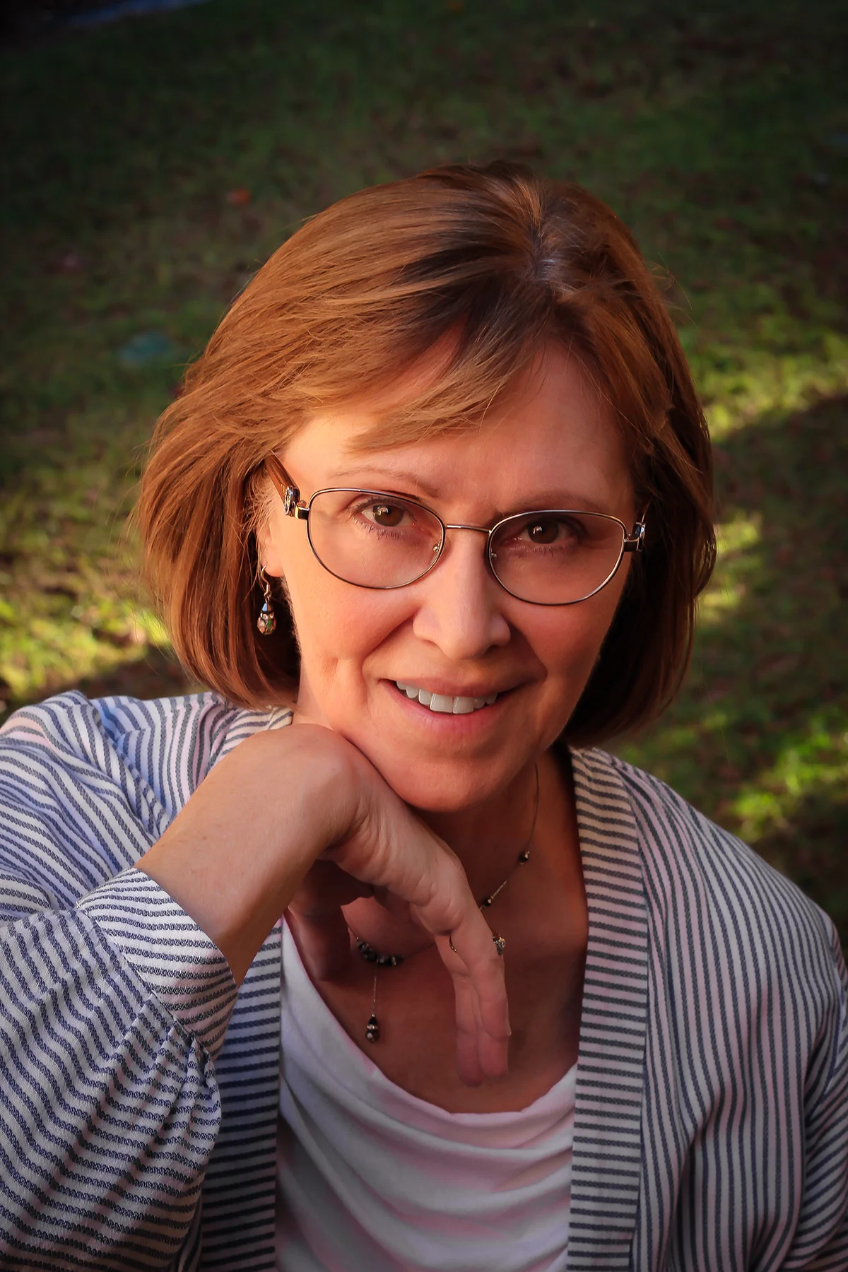 Deborah Crawford God desires that we bear one another's burdens. We are to be the hands and feet of Jesus. As I have been strengthened by God's words through friends and family, I offer you comforting words from our Heavenly Father.