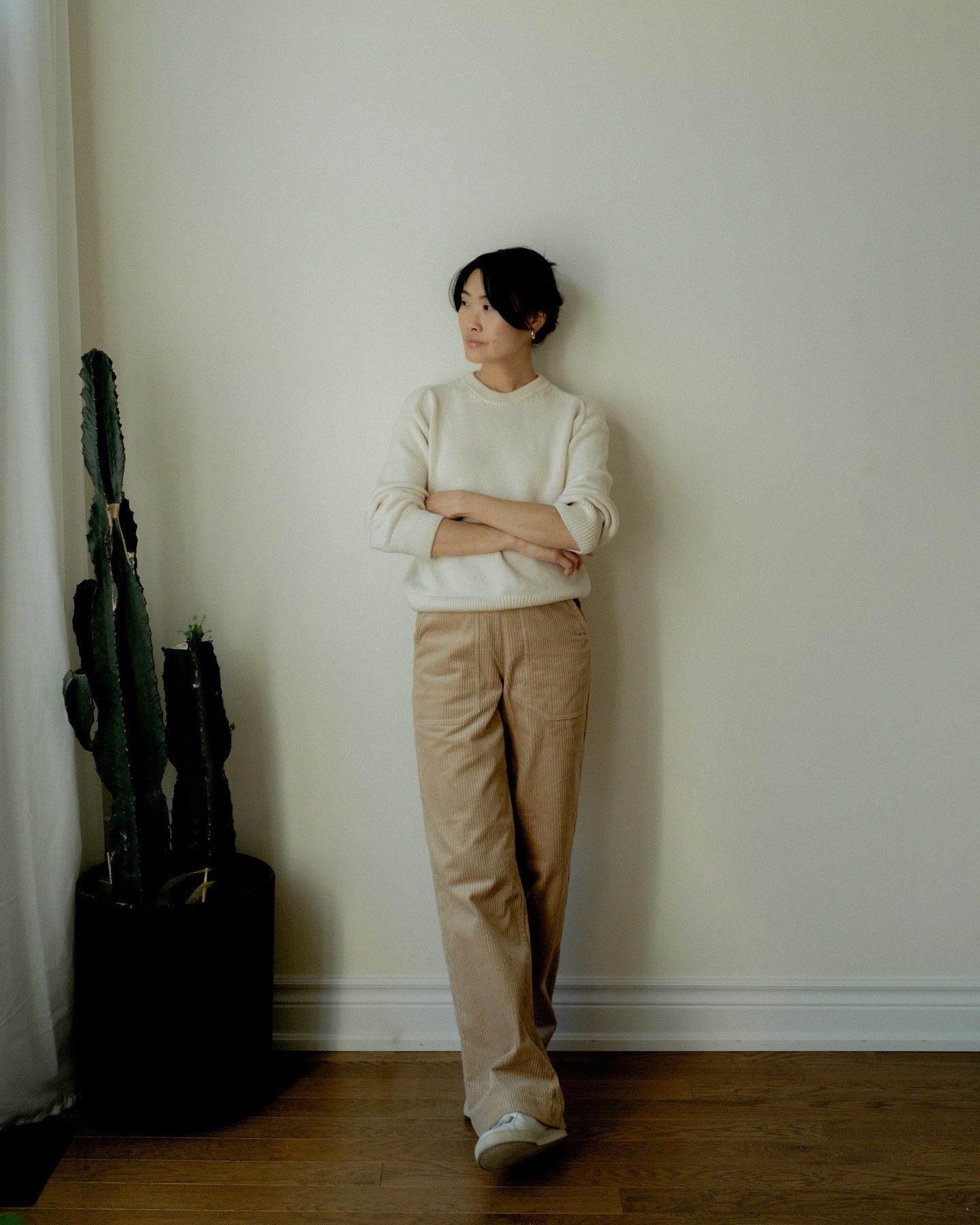 Pulling out the cords today and all I can think about is Corduroy Bear 🤭🧸

Love @toast for beautiful, thoughtful pieces for your wardrobe or home. Thank you for these cozy pants!