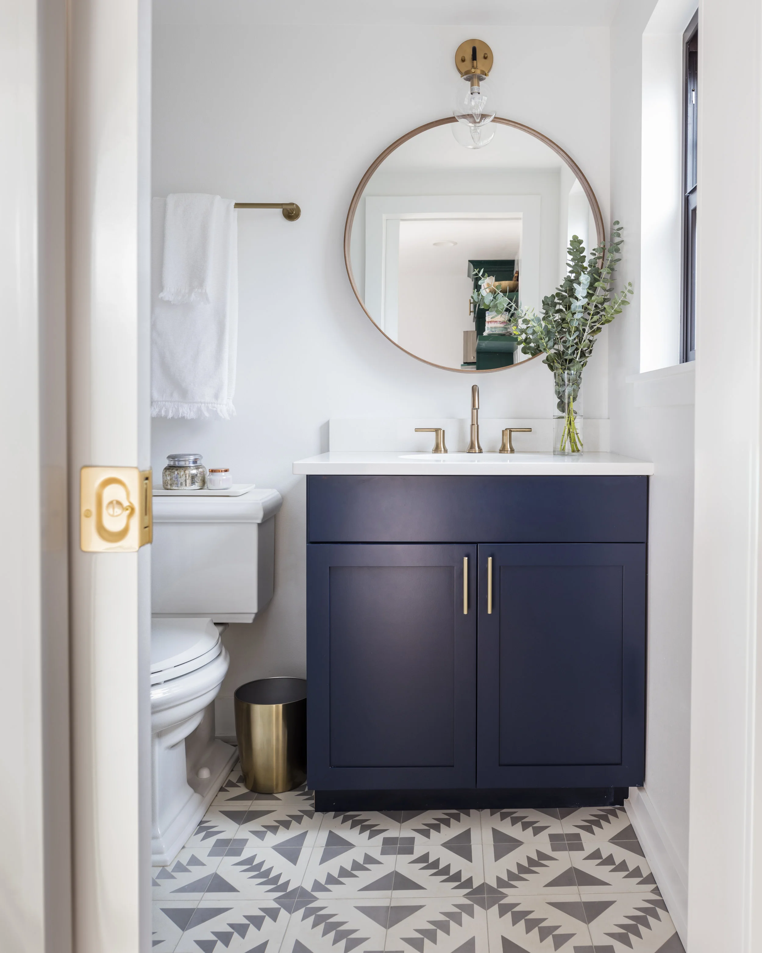 Kimberlee Marie ID- Backyard Guest House- Bath.jpg