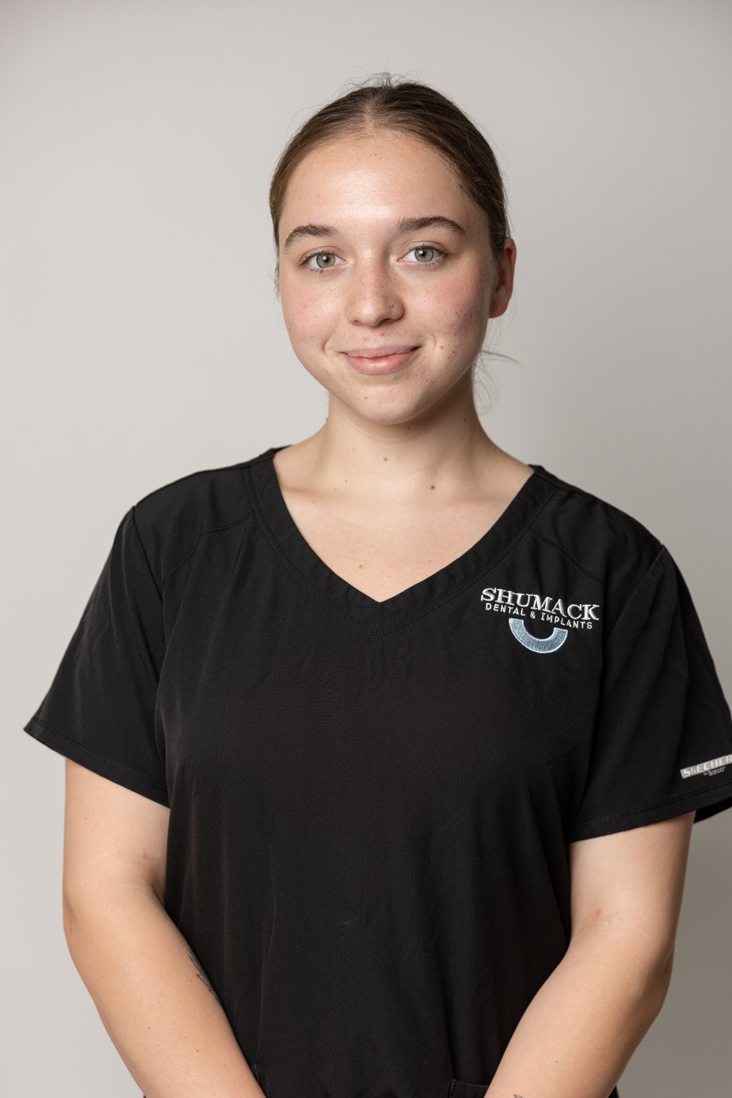 Mia (Dental Assistant)