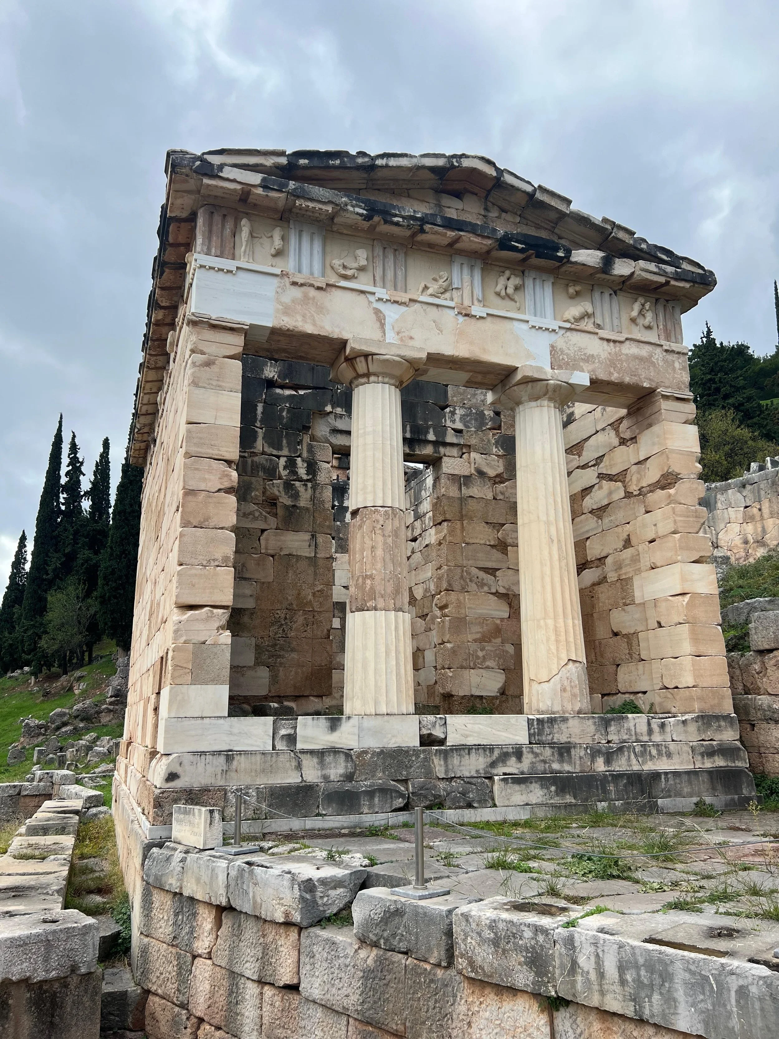  columns and ruins at the oracle temple at delphi 