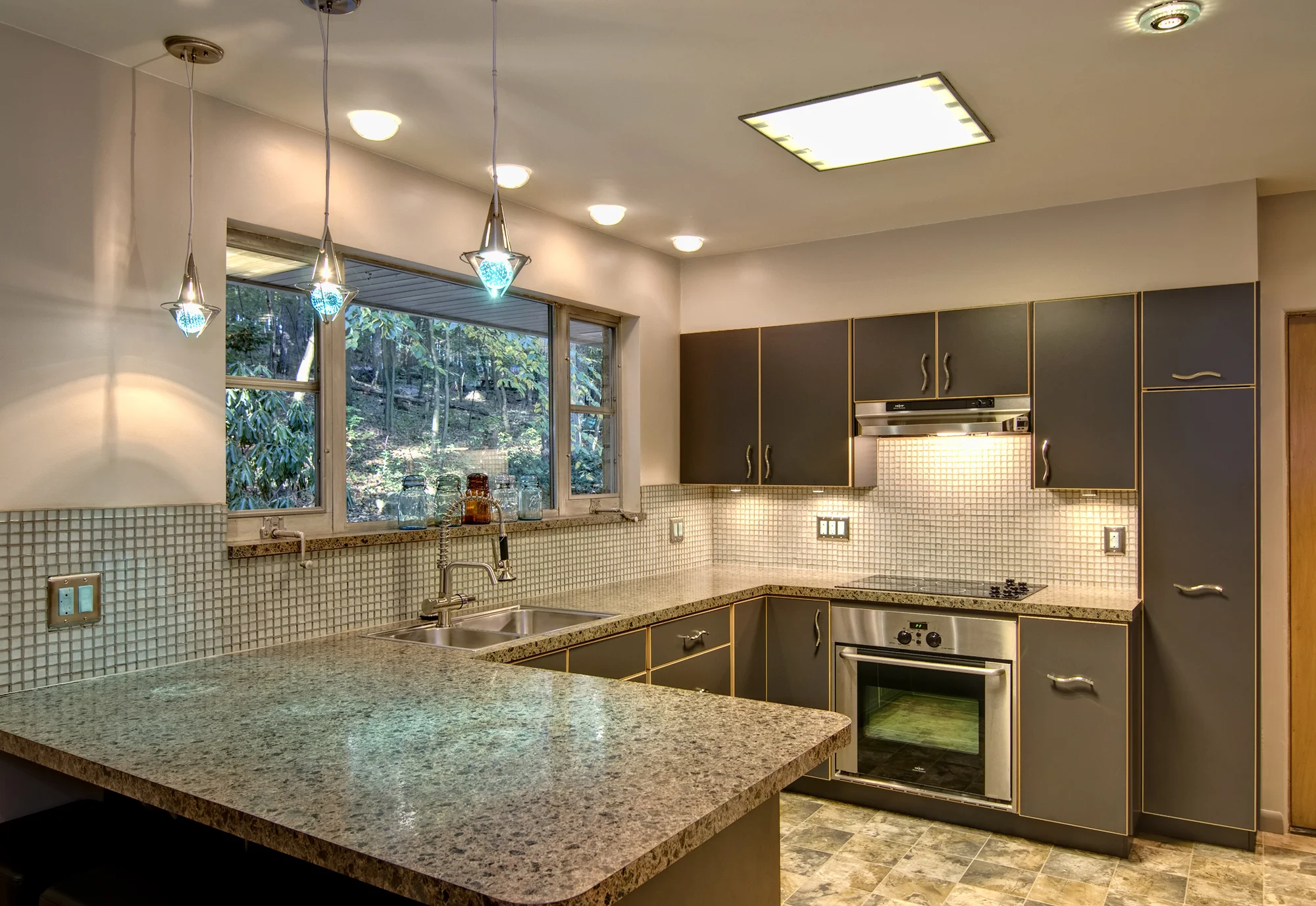 ConewagoHill-Kitchen3.jpg