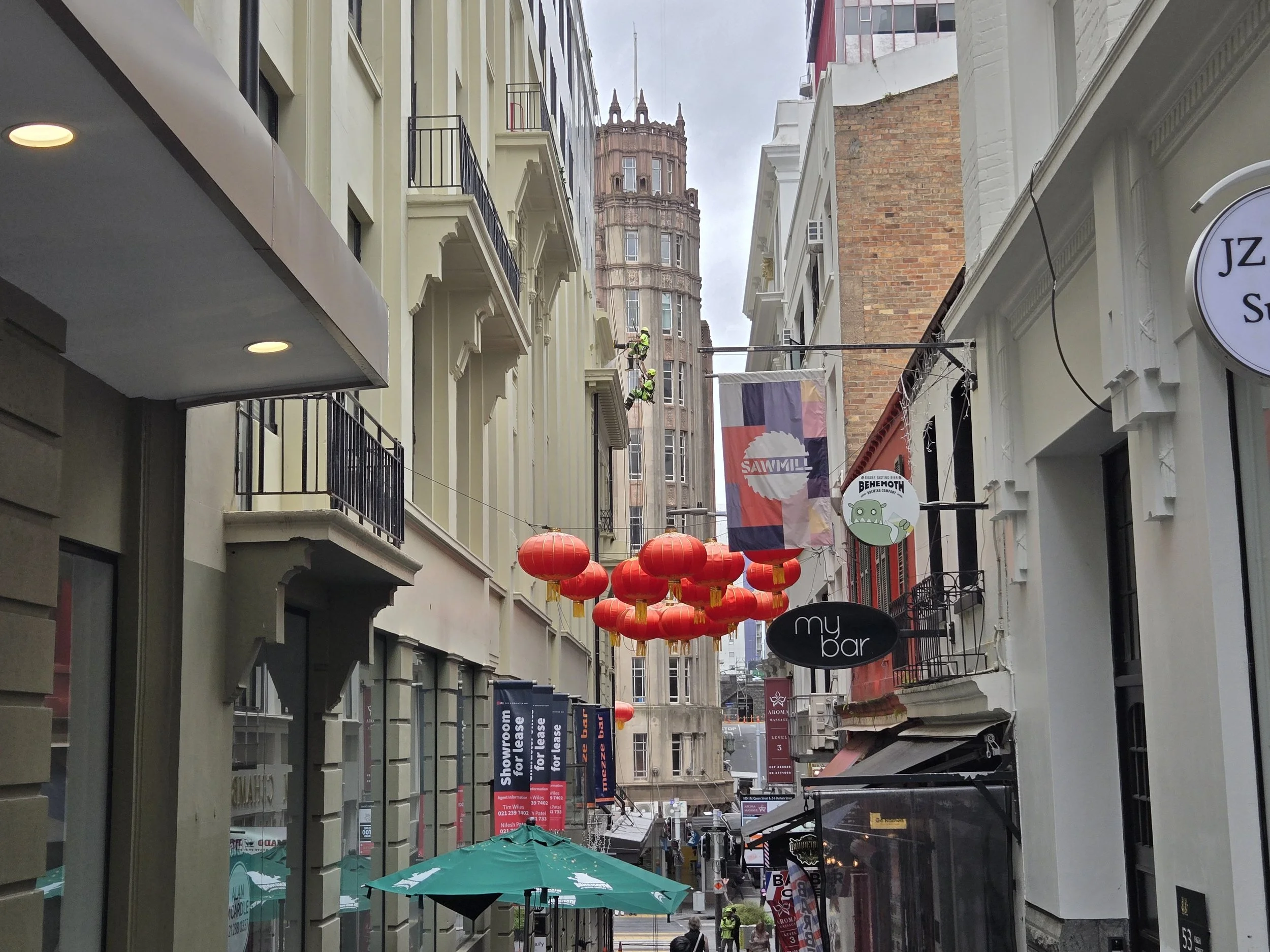 Rope Access Building Wash and Window Cleaning at Soho Apartments Auckland CBD