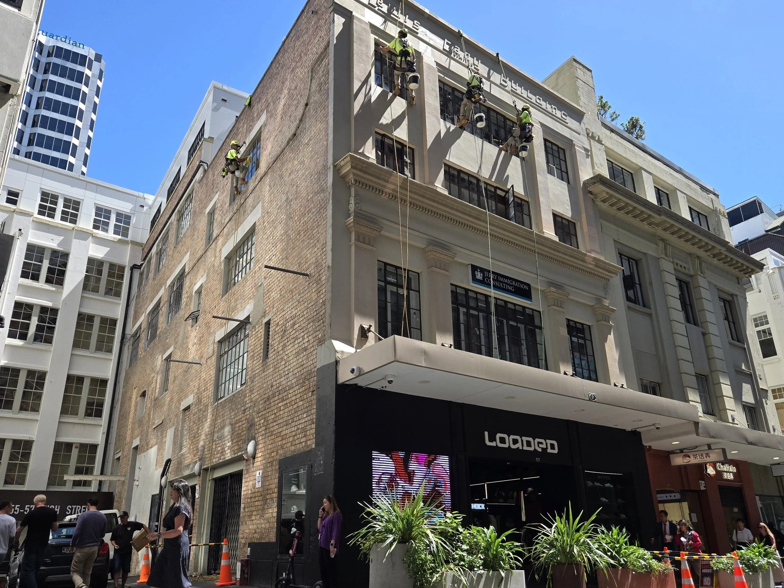 Rope Access Building Wash and Window Cleaning at Soho Apartments Auckland CBD