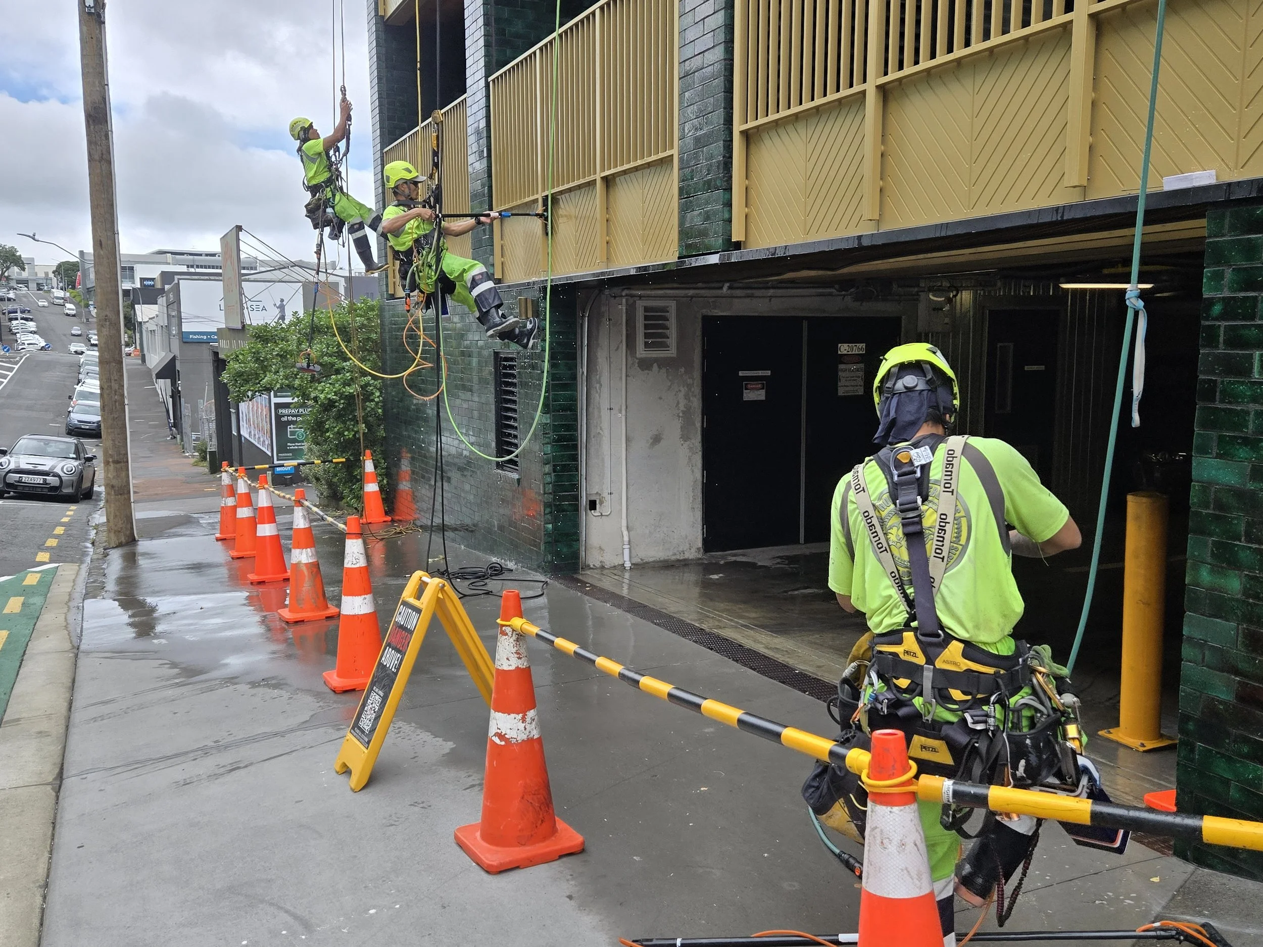 Abseiling Rope Access Work in Auckland | MB Property Services