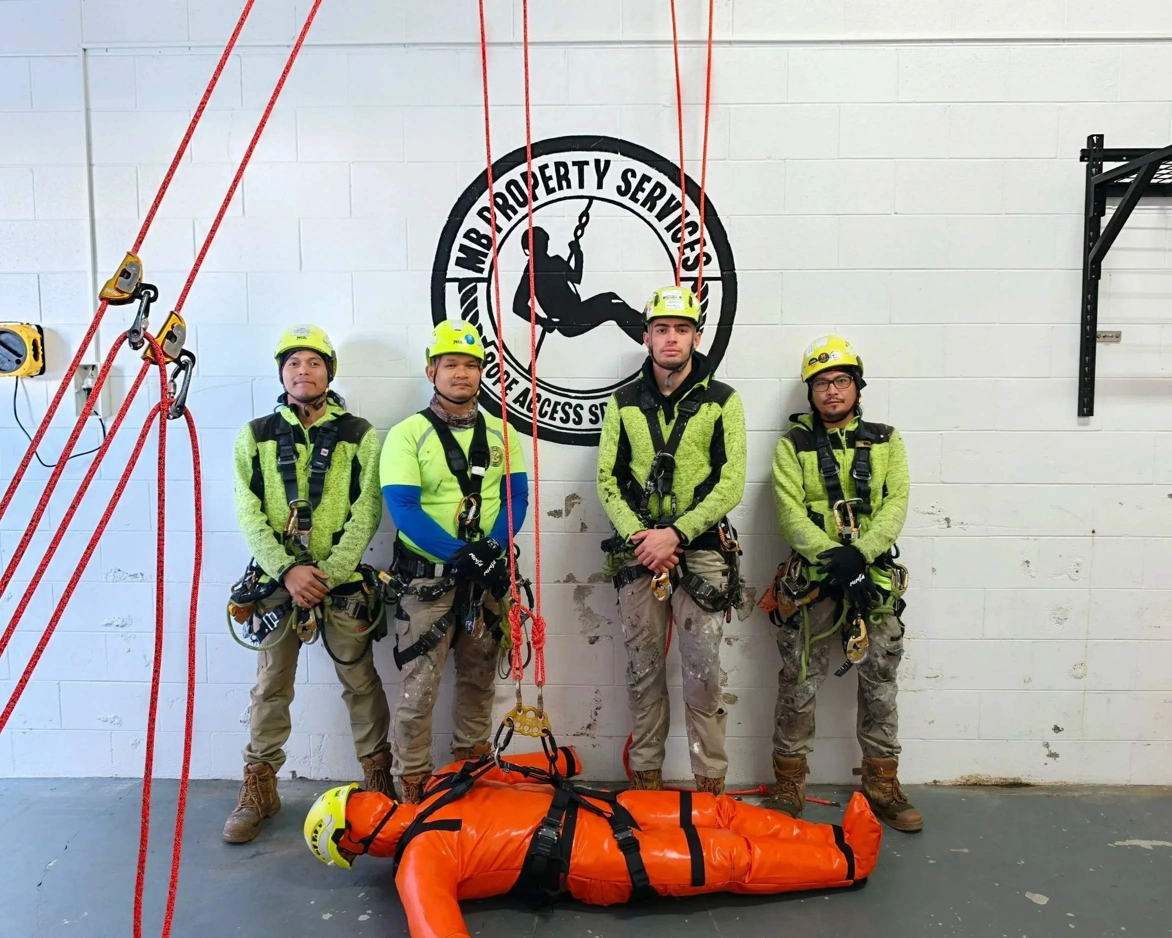 hotograph showing the rope access technician