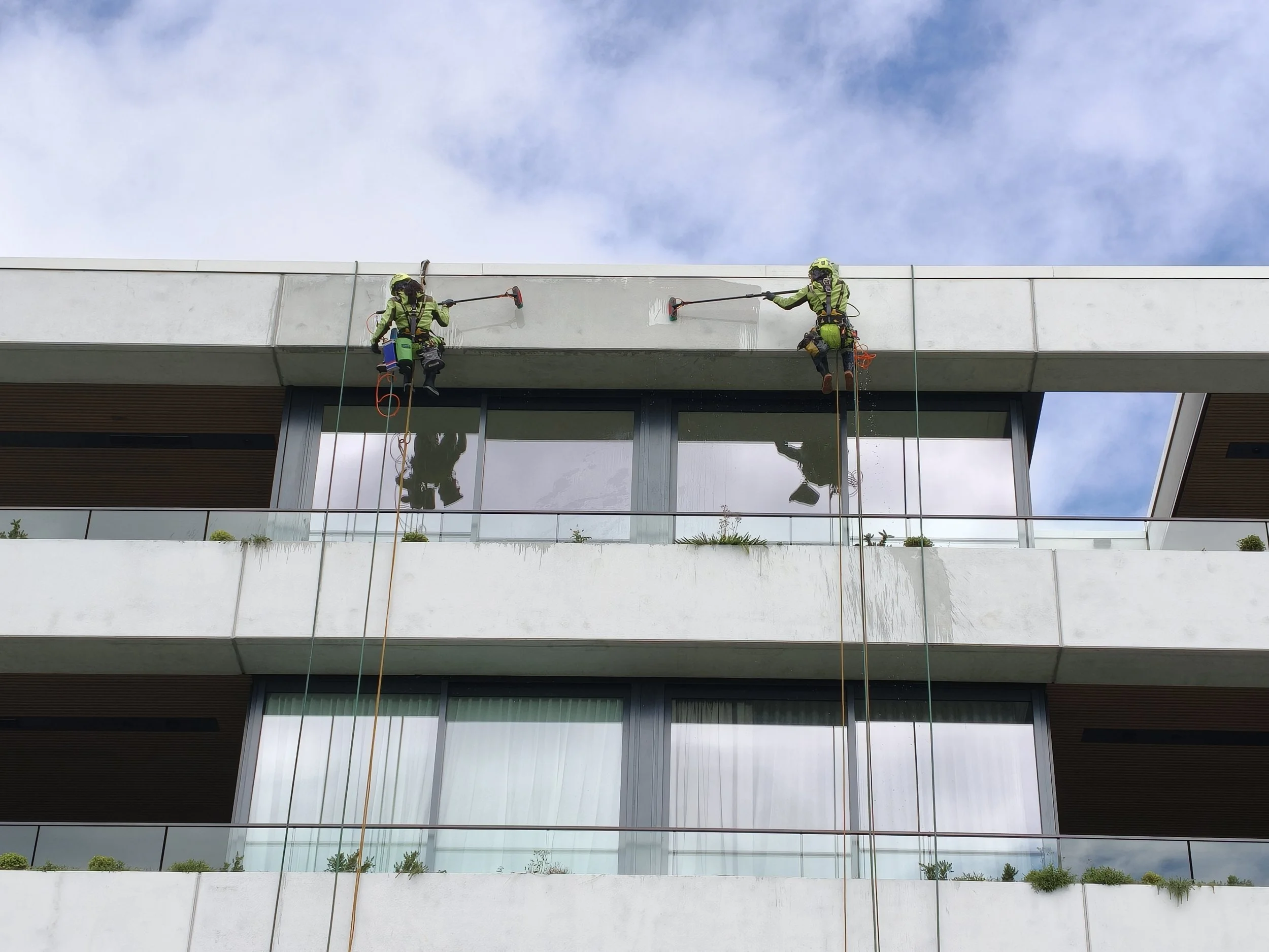 New-Build Rope Access Cleaning Auckland