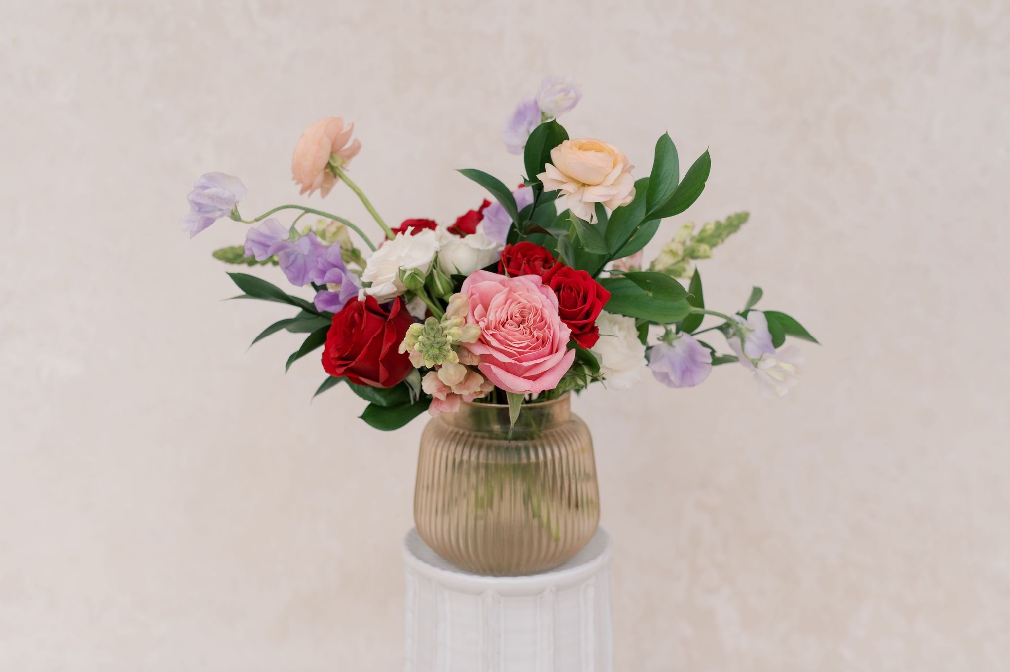 Medium Pink Glass Ribbed Arrangement