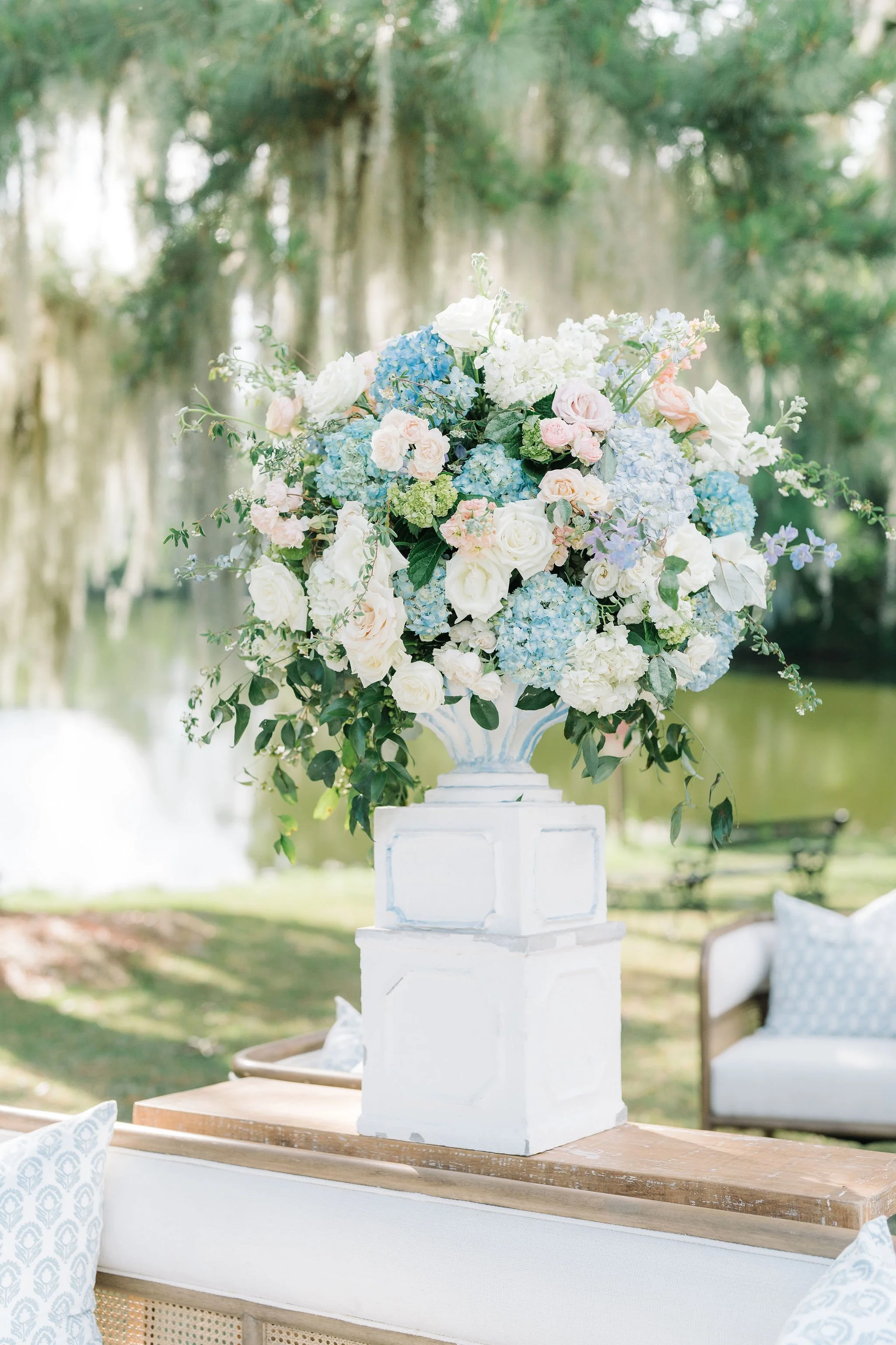 Ella+Matt-LegareWaringHouseWedding-784.jpg