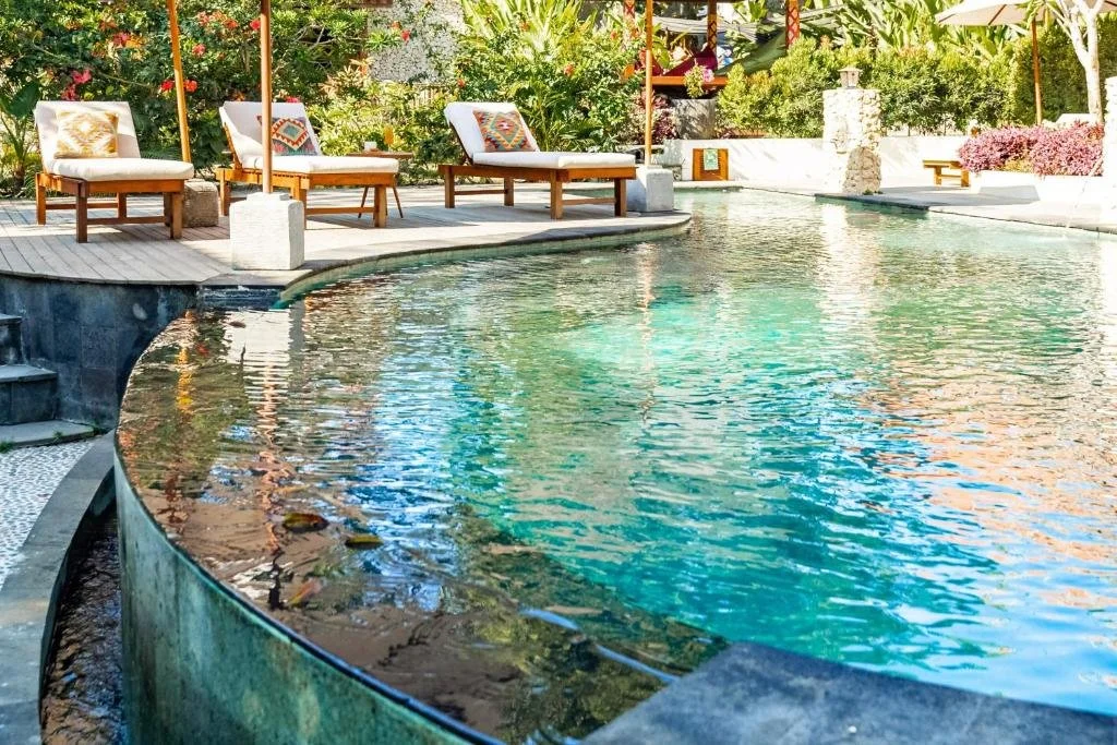 Kayu Mama Pool 2.jpg